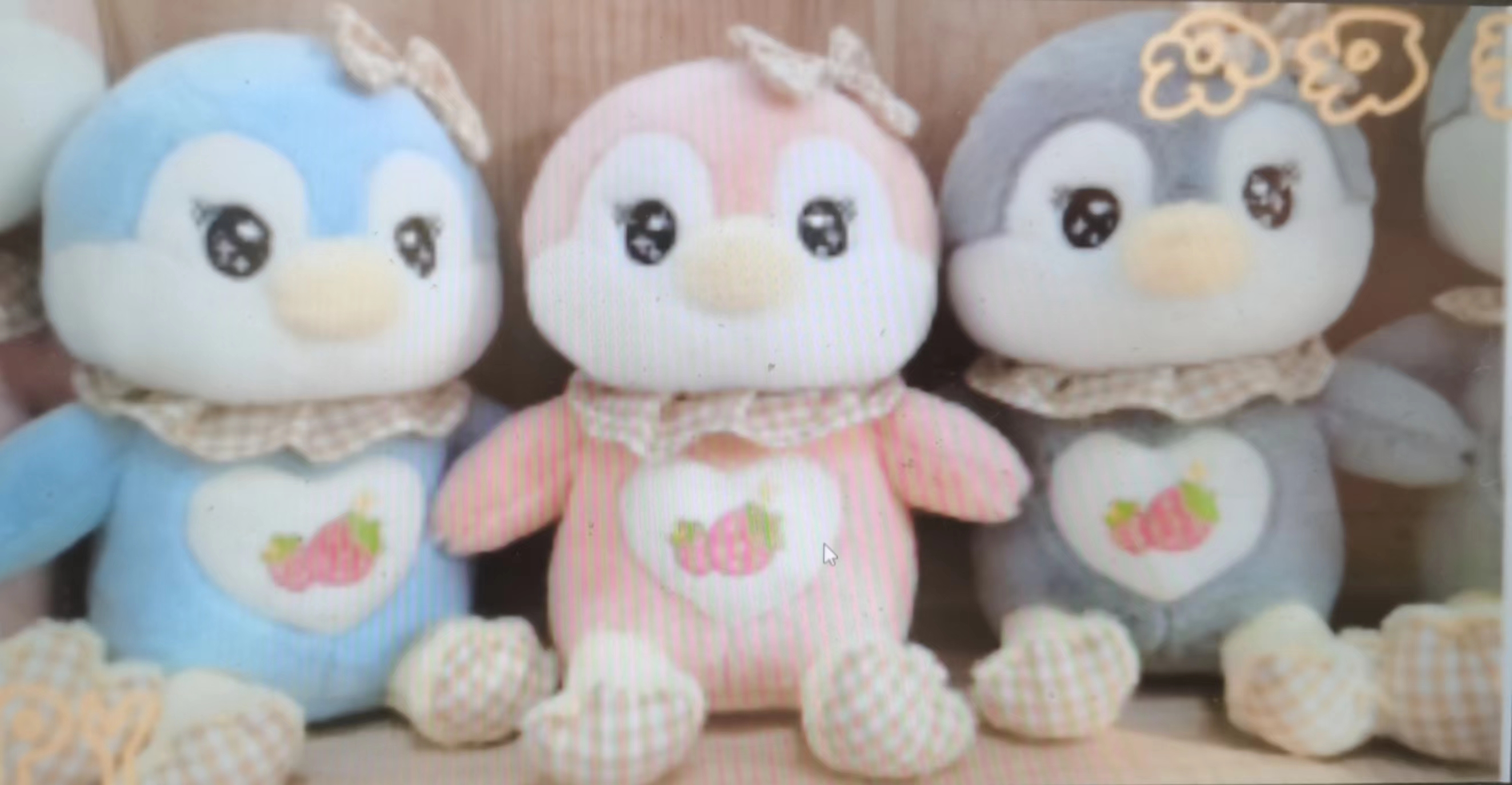 The mascot of the doll enterprise can be made into a cloth doll, a loving penguin, a pillow, a gift, a plush toy Item Picture