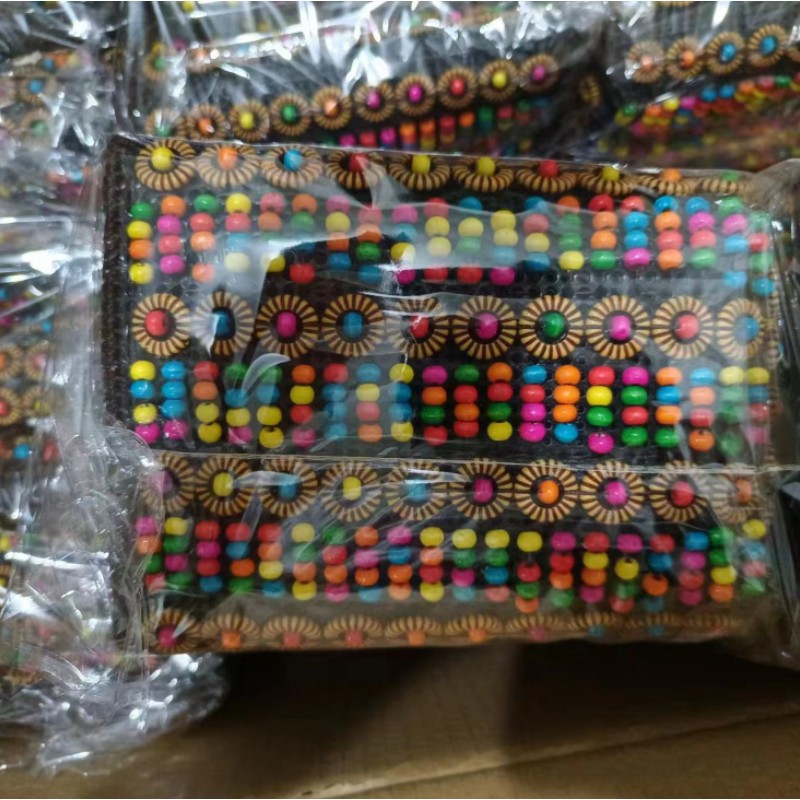 Coconut shell large mobile phone bag, handcrafted beaded woven crossbody mobile phone bag in stock. 11372 Versatile bags, woven bags, women's straw weaving, artistic Bohemian style details Picture