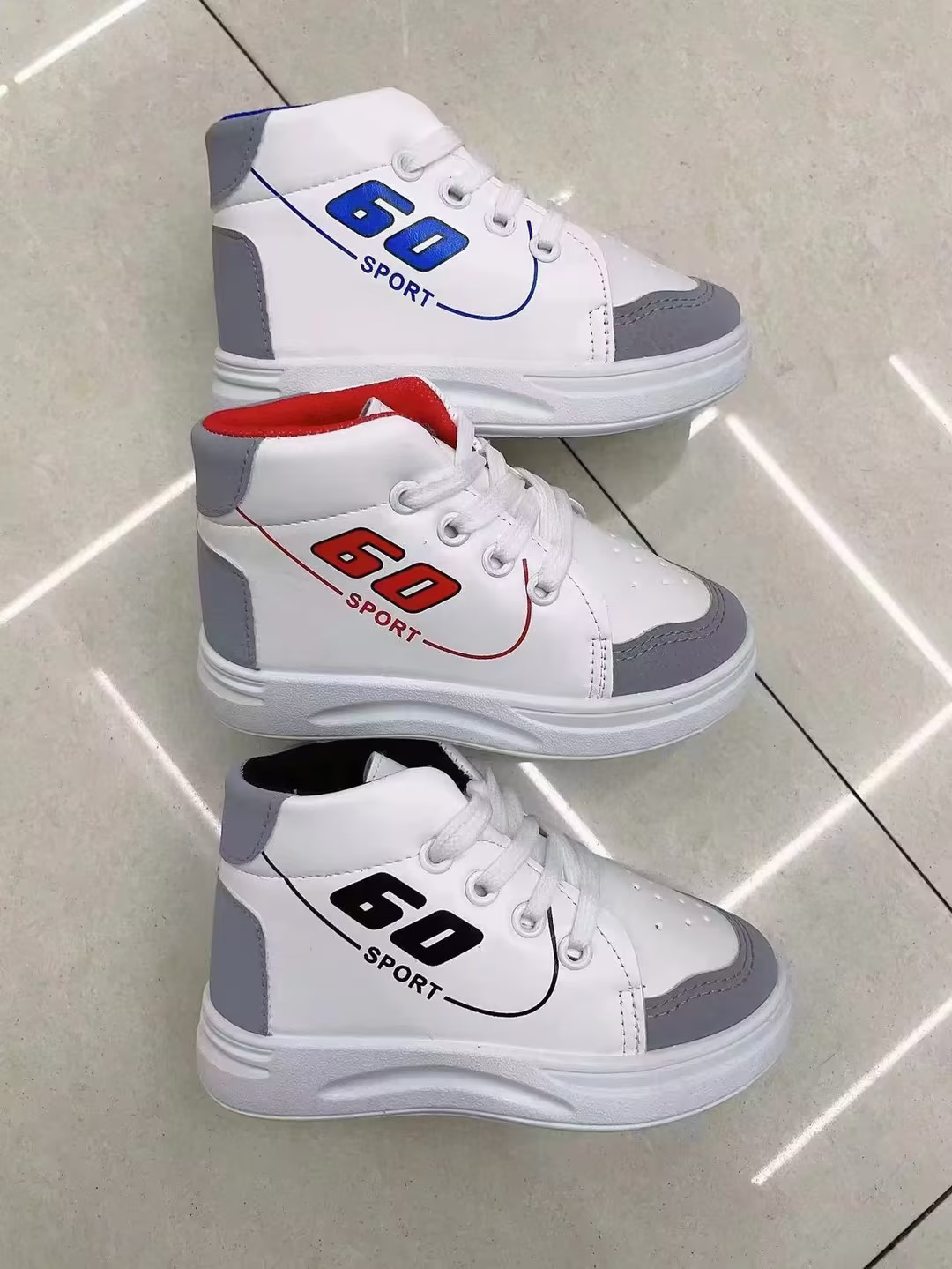 童鞋专卖 小孩户外登山鞋 童运动鞋 库存处理 鞋子童鞋 舒适耐磨防滑款