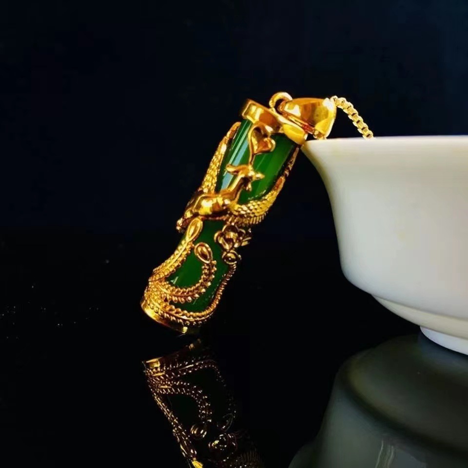 Imitation Hetian jade dragon and phoenix pillar pendant for men and women, inheriting the ancient method of gold-inlaid jade plate phoenix and dragon pillar jade pendant necklace pendant detail image 2