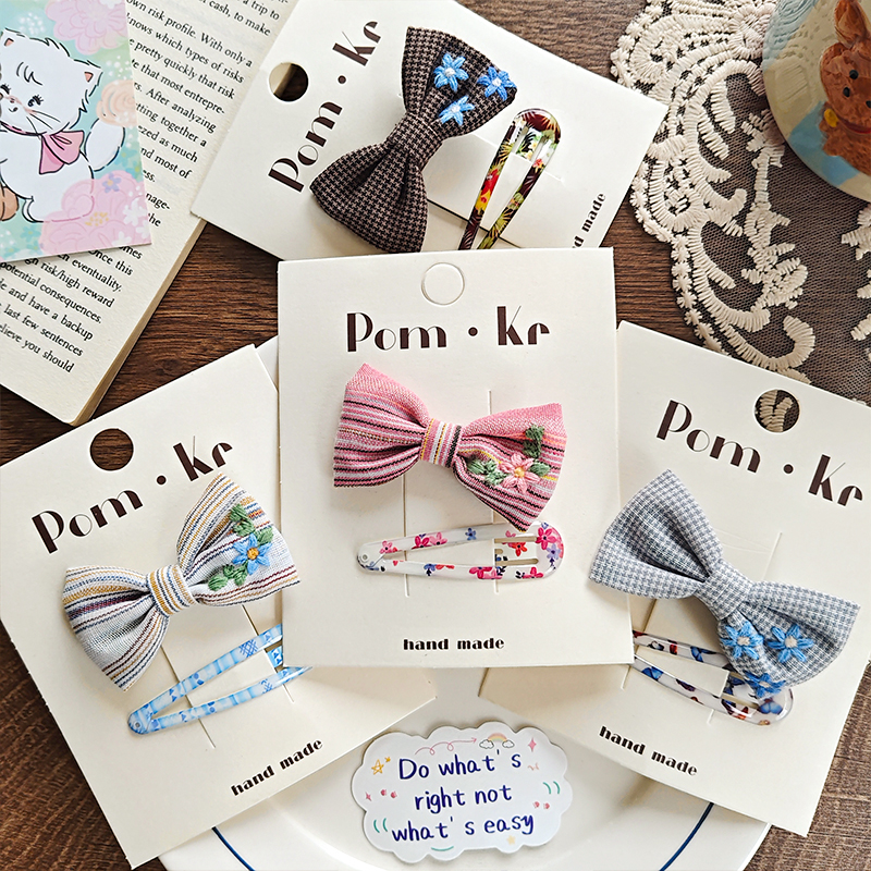 New Korean-style bow sweet checkered small flower hair clips, bb clips, duckbill clips, side bangs clips and broken hair clips Application Scenario