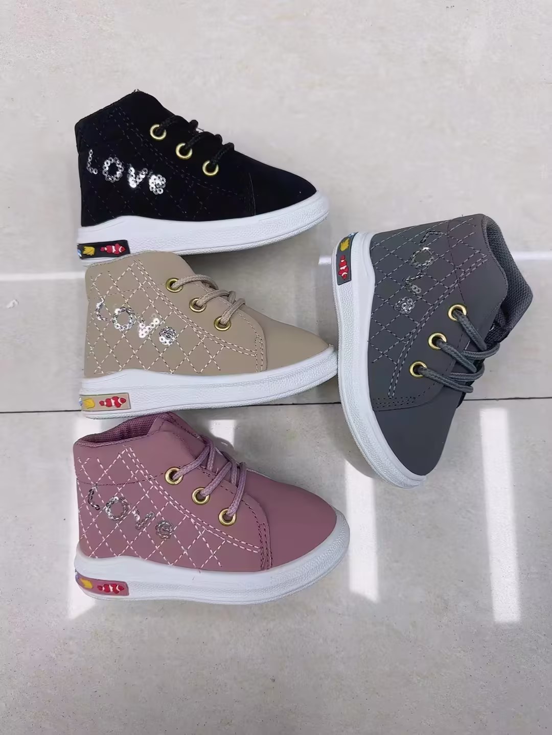 童鞋运动鞋小孩户外登山鞋 库存处理特价款 鞋子童鞋防滑耐磨舒适透气