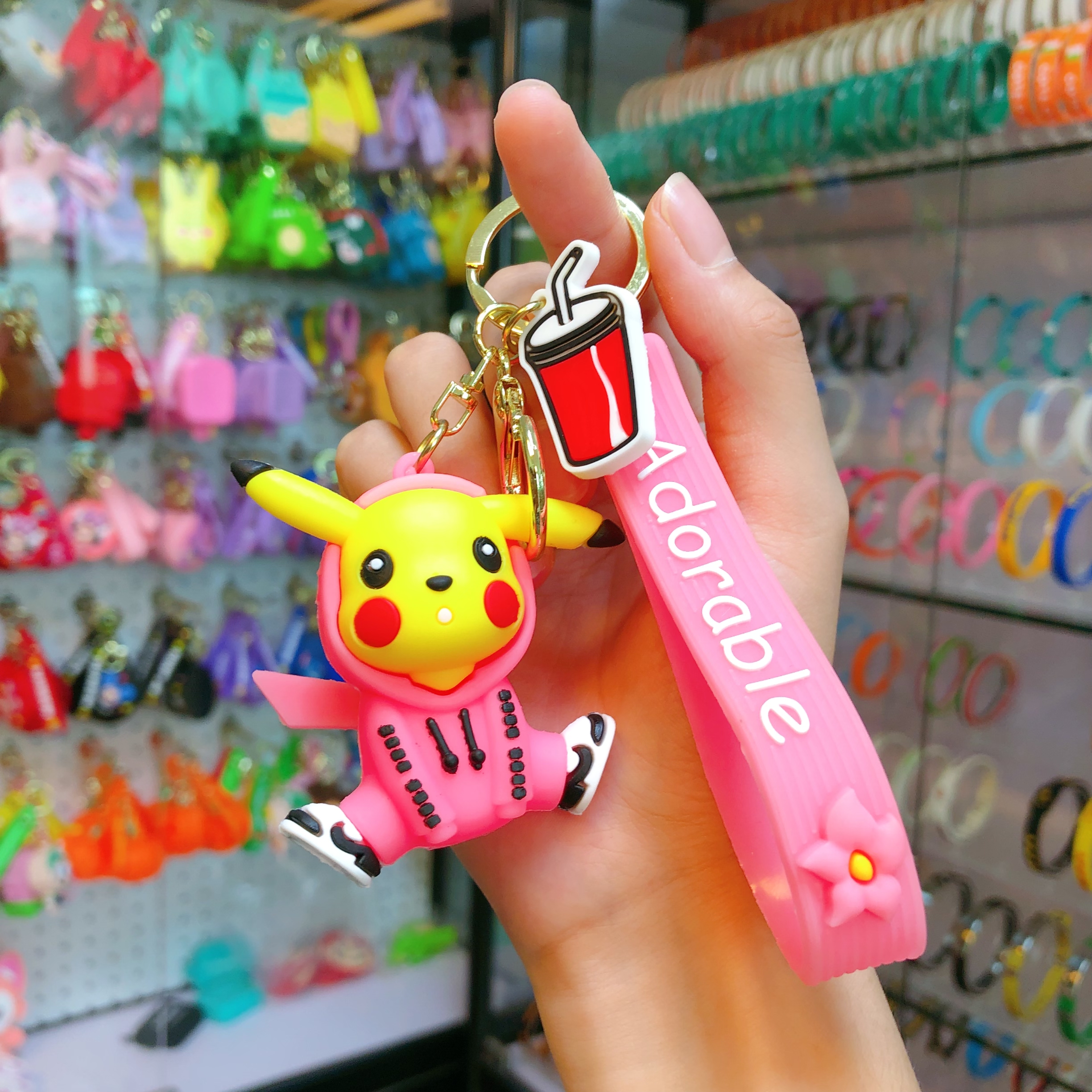 Cartoon hoodie, Pikachu keychain pendant, Pokemon figurine couple, ins car schoolbag gift pendant, cartoon hoodie, Pikachu keychain pendant, Pokemon figurine couple, ins car schoolbag gift Application Scenario