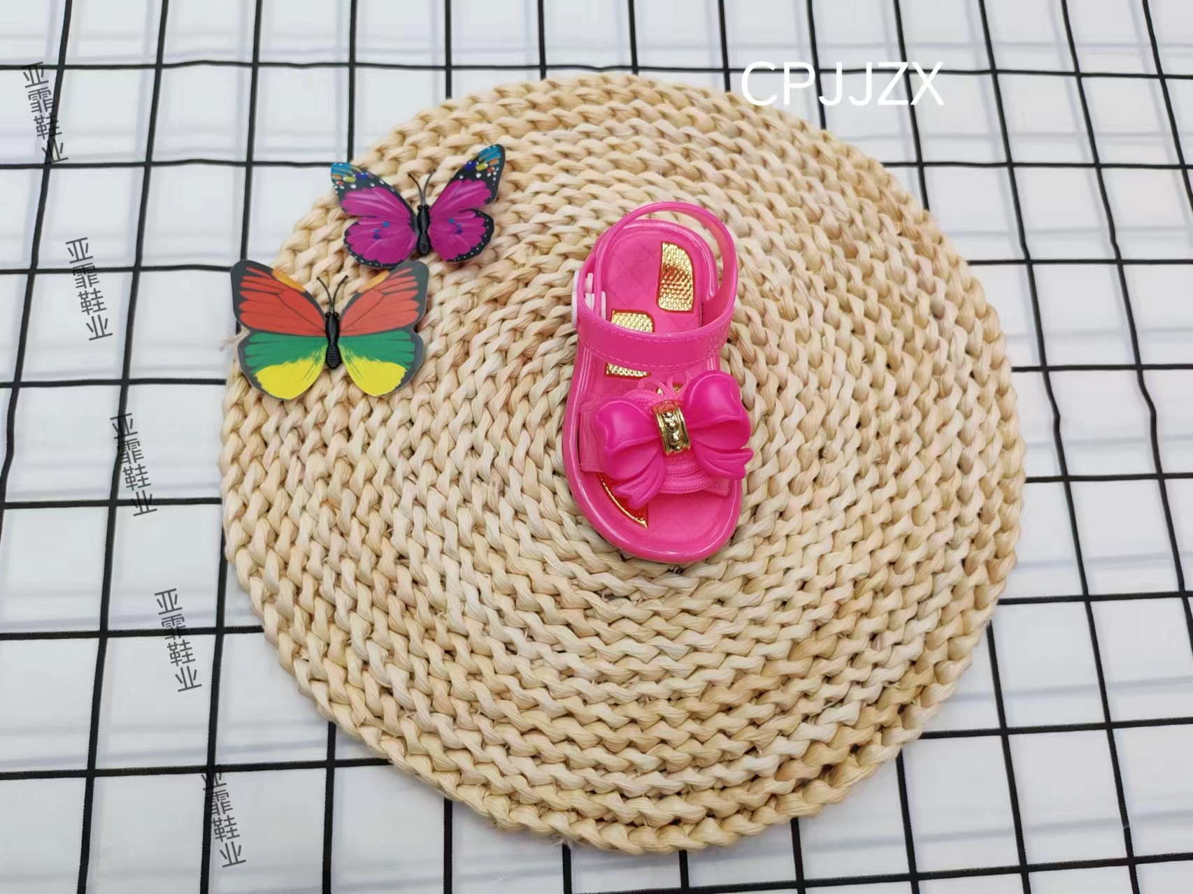 Kids fashion with bow-tied sandals