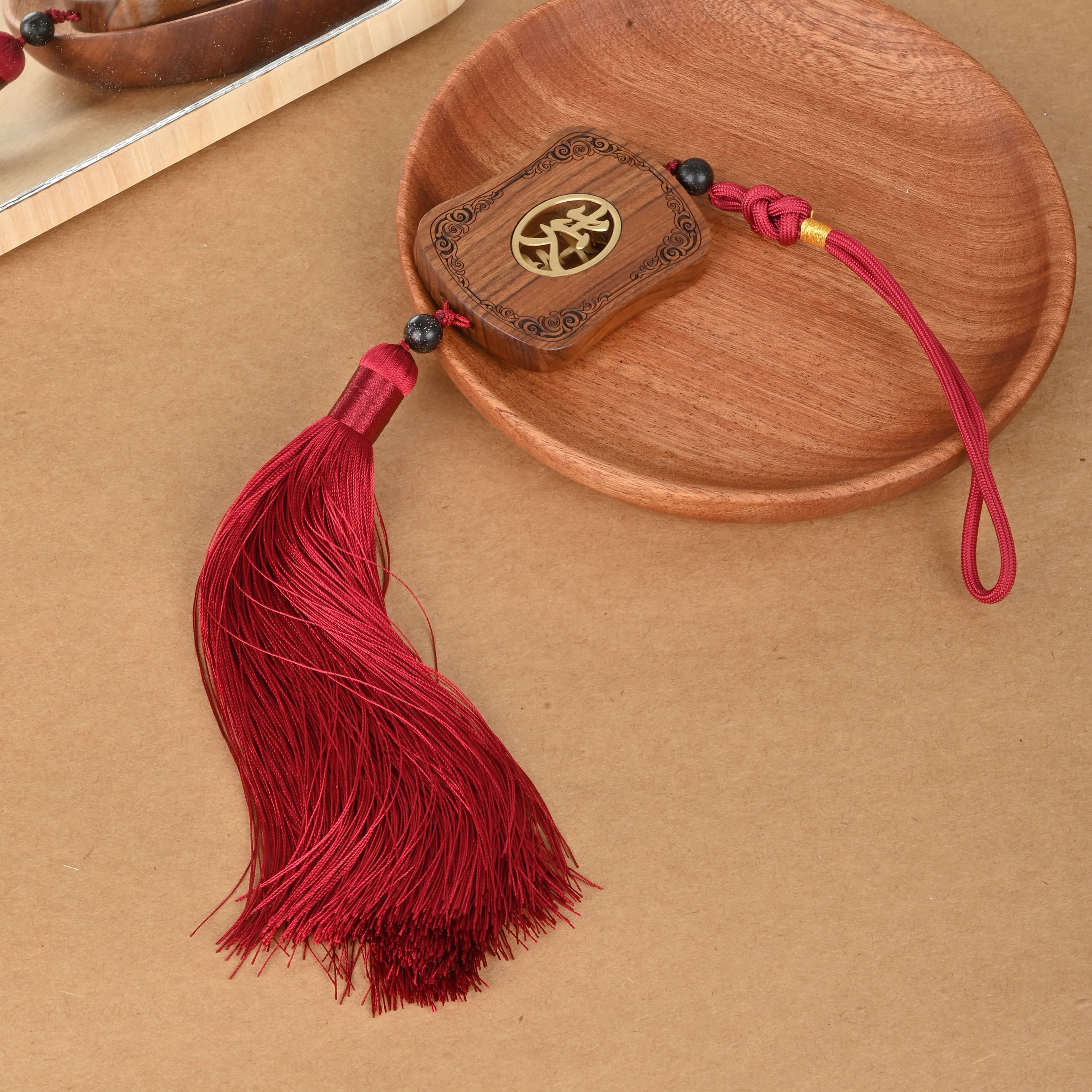 Pear Wood Car Pendant Access Car Rearview Mirror Hanging Decoration High-End Car Pendant Accessories Wholesale Specification drawing