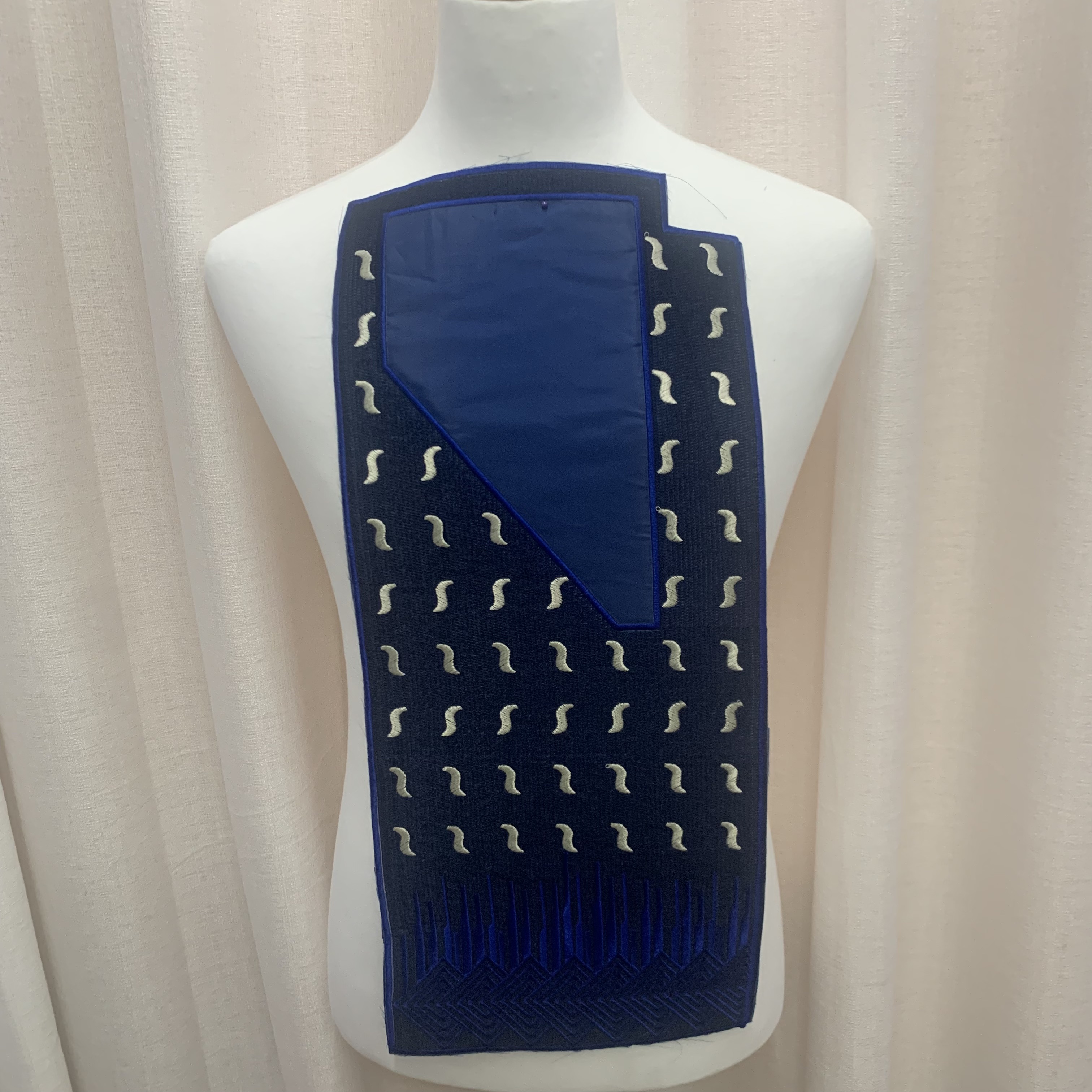 Fashionable and exquisite clothing accessories Item Picture