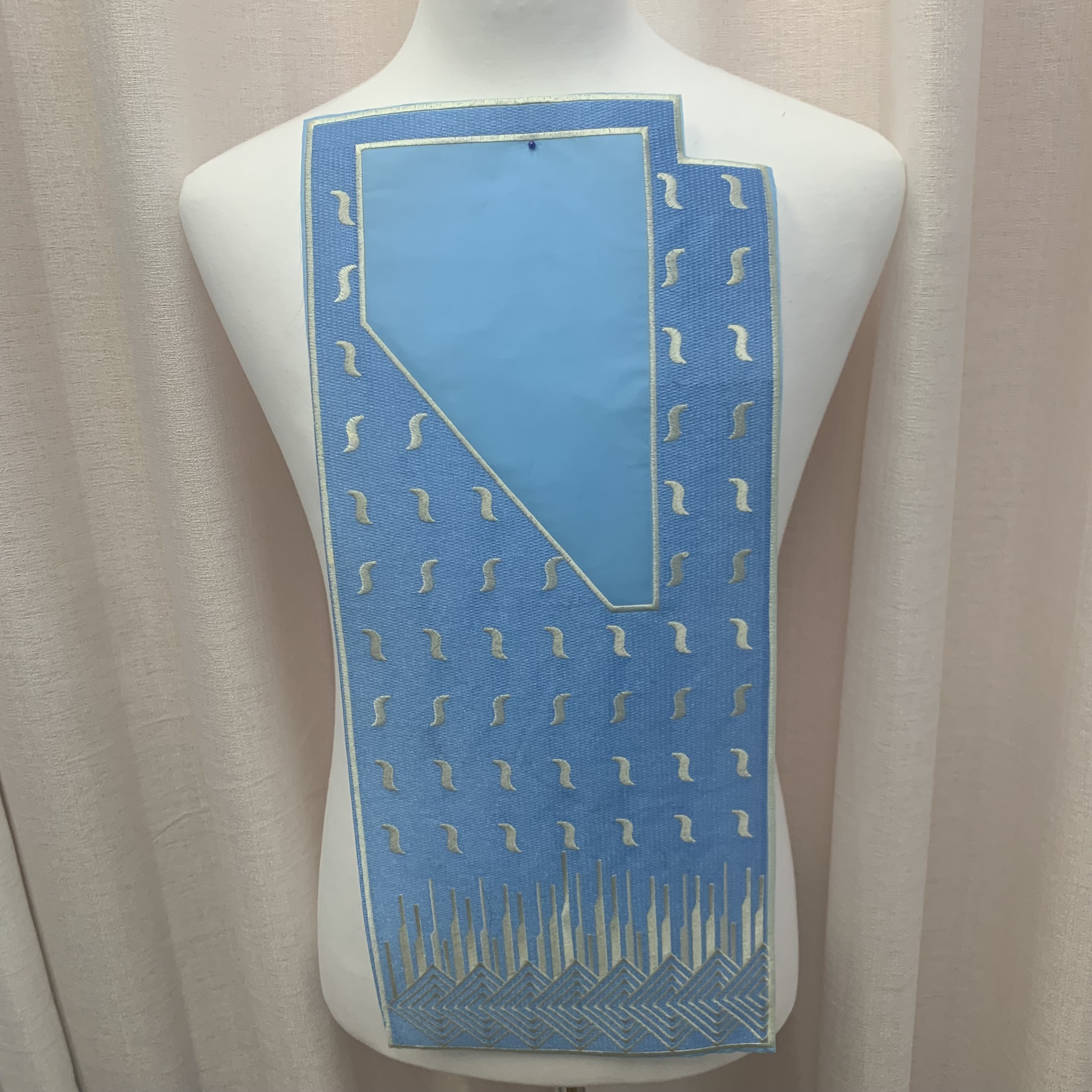 Fashionable and exquisite clothing accessories Application Scenario