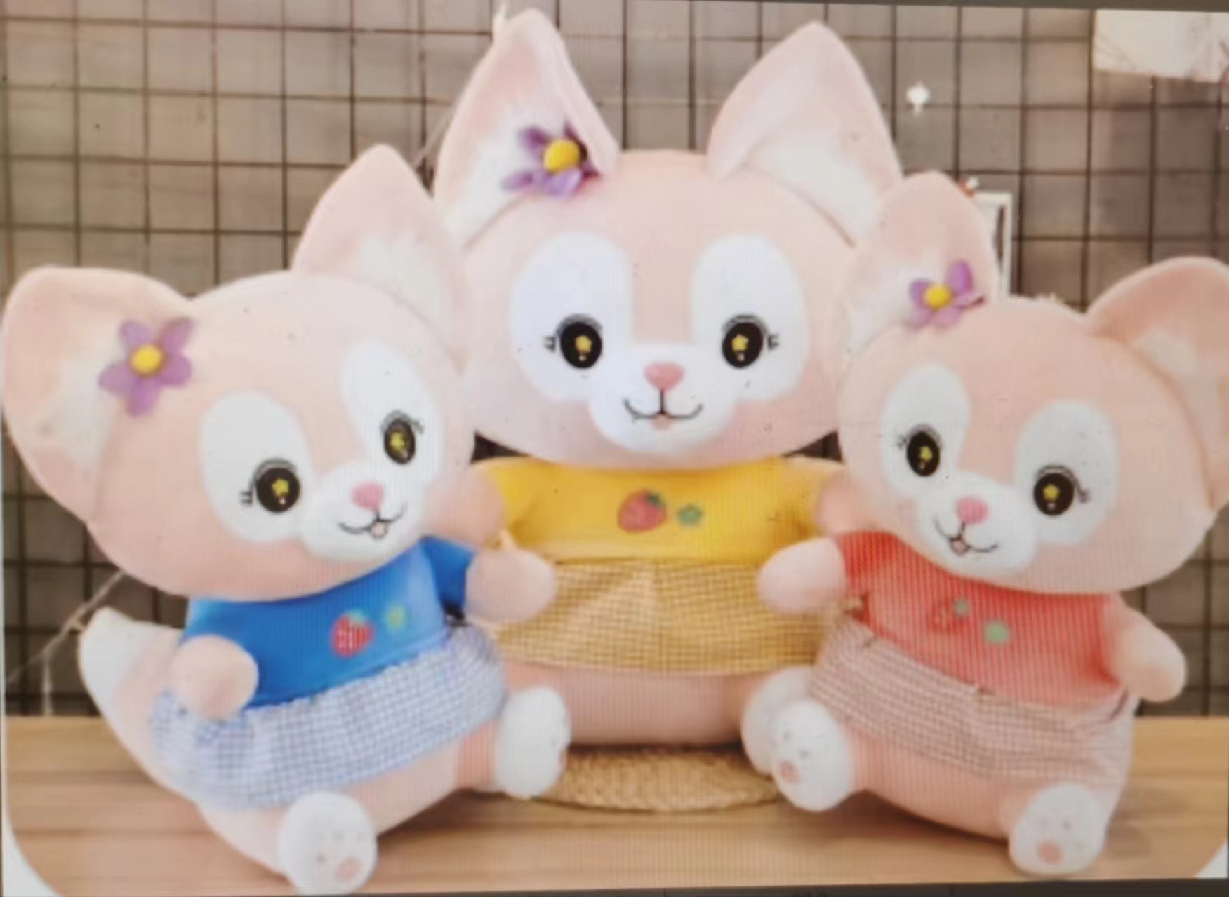The mascot of the doll enterprise can be made into a cloth doll, a fox, a pillow, a gift, a plush toy details Picture