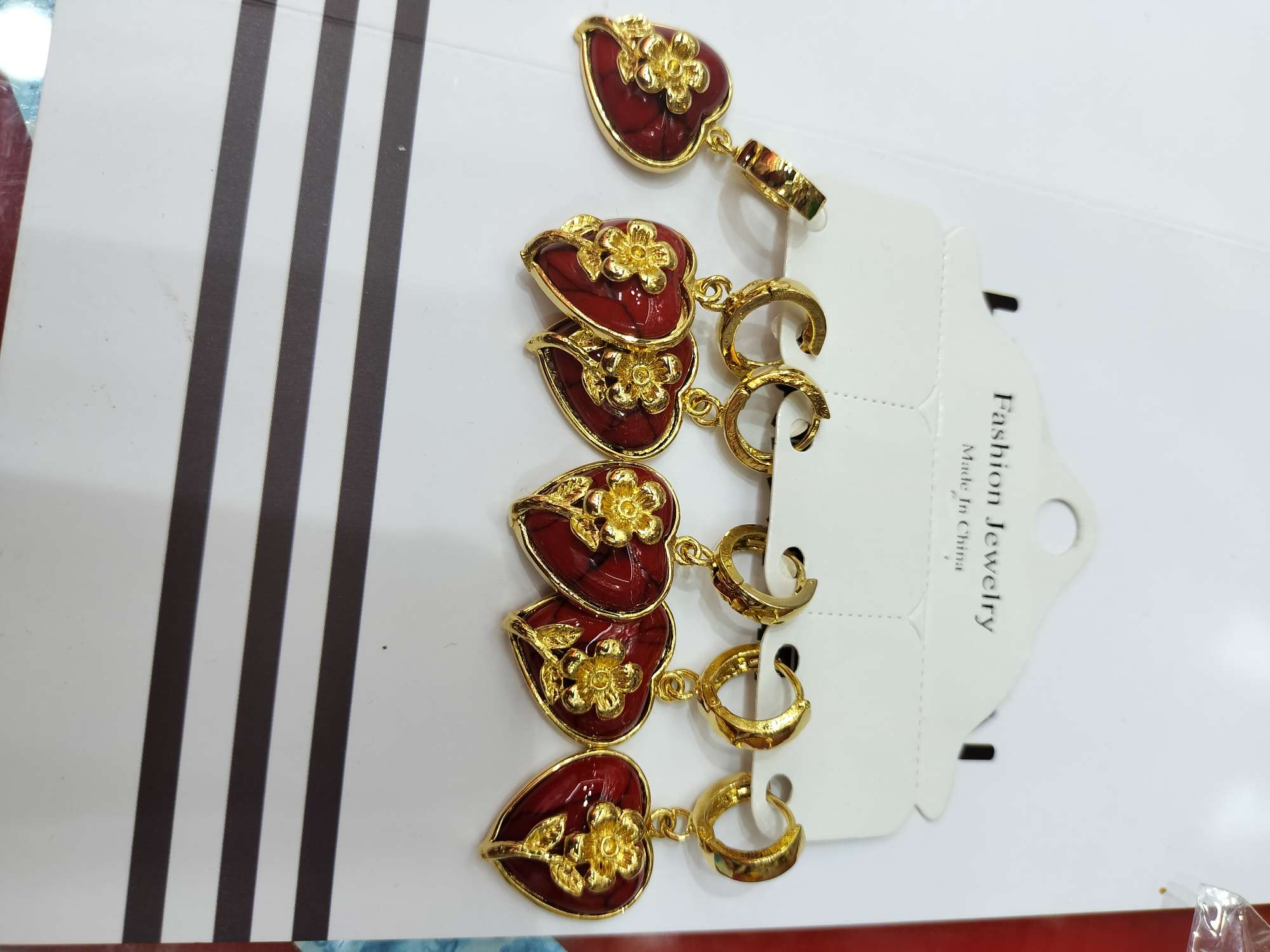 Custom-made all-copper color-retaining earrings for women, irregular and versatile, with a unique ethnic style jewelry design that showcases individuality details Picture