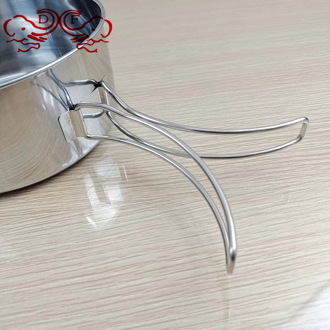DF99230 التخييم في الهواء الطلق 304 مقلاة الصلب غير القابل للصدأ 304 مقلاة محمولة مقلاة بالمقلاة المبطنة Specification image