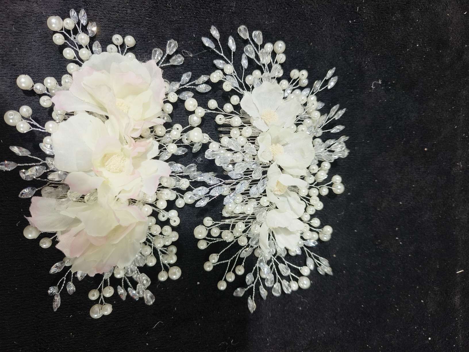 新娘专用锆石皇冠头饰 高贵典雅儿童皇冠发饰 小夹子固定 精致饰品璀璨闪耀新娘新娘产品图