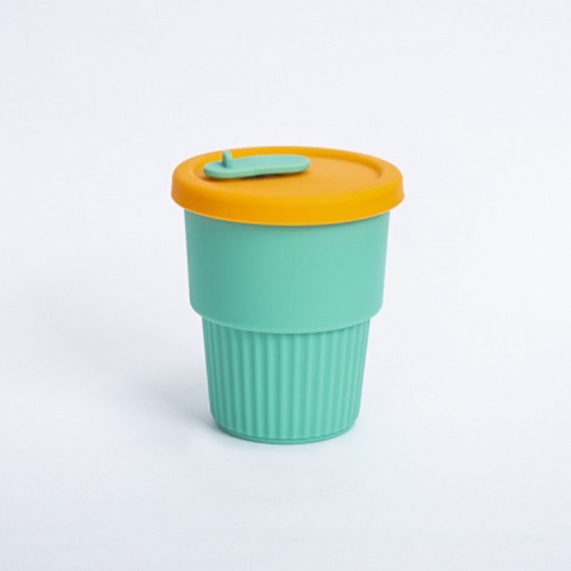 Children's simple food-grade silicone straw cup with high appearance level, leak-proof, shock-proof and heat-resistant Item Picture