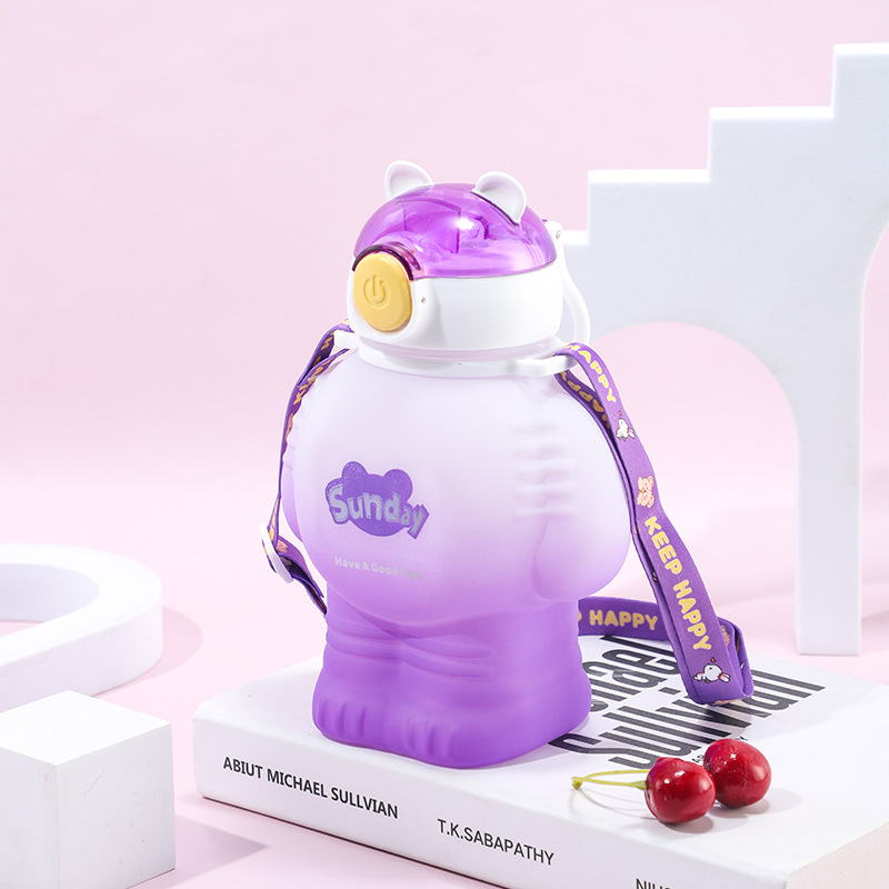 H164-HY-028 robot children's water cup, large-capacity student straw cup, cute, cool, portable, food-grade
