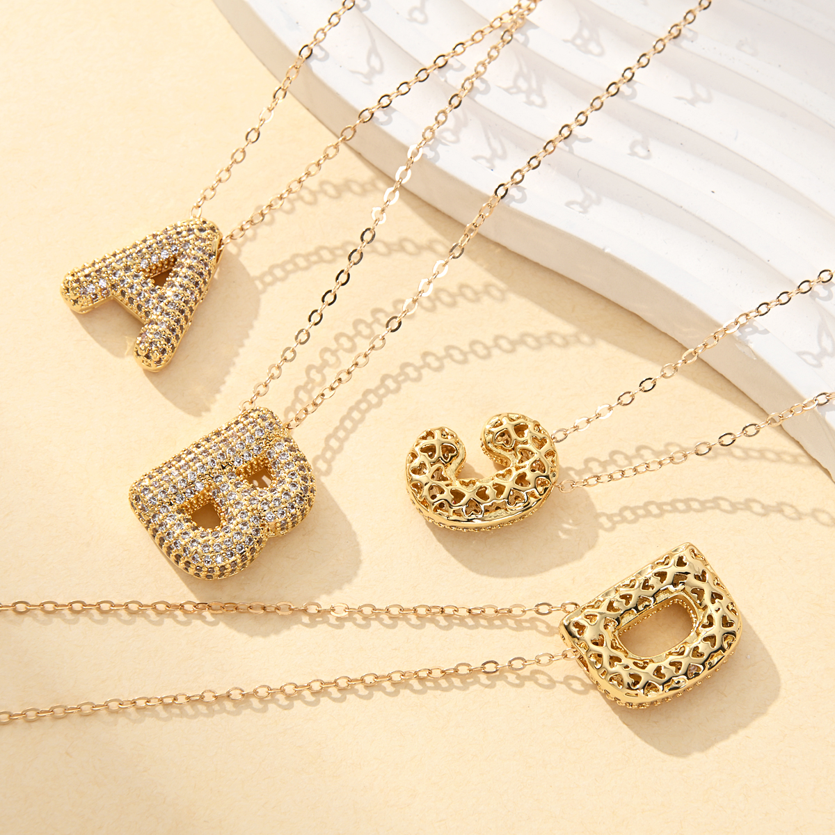 Simple and fashionable, light luxury, slightly inlaid zircon letter necklace pendant, copper 26-letter pendant collarbone chain accessory necklace Specification image