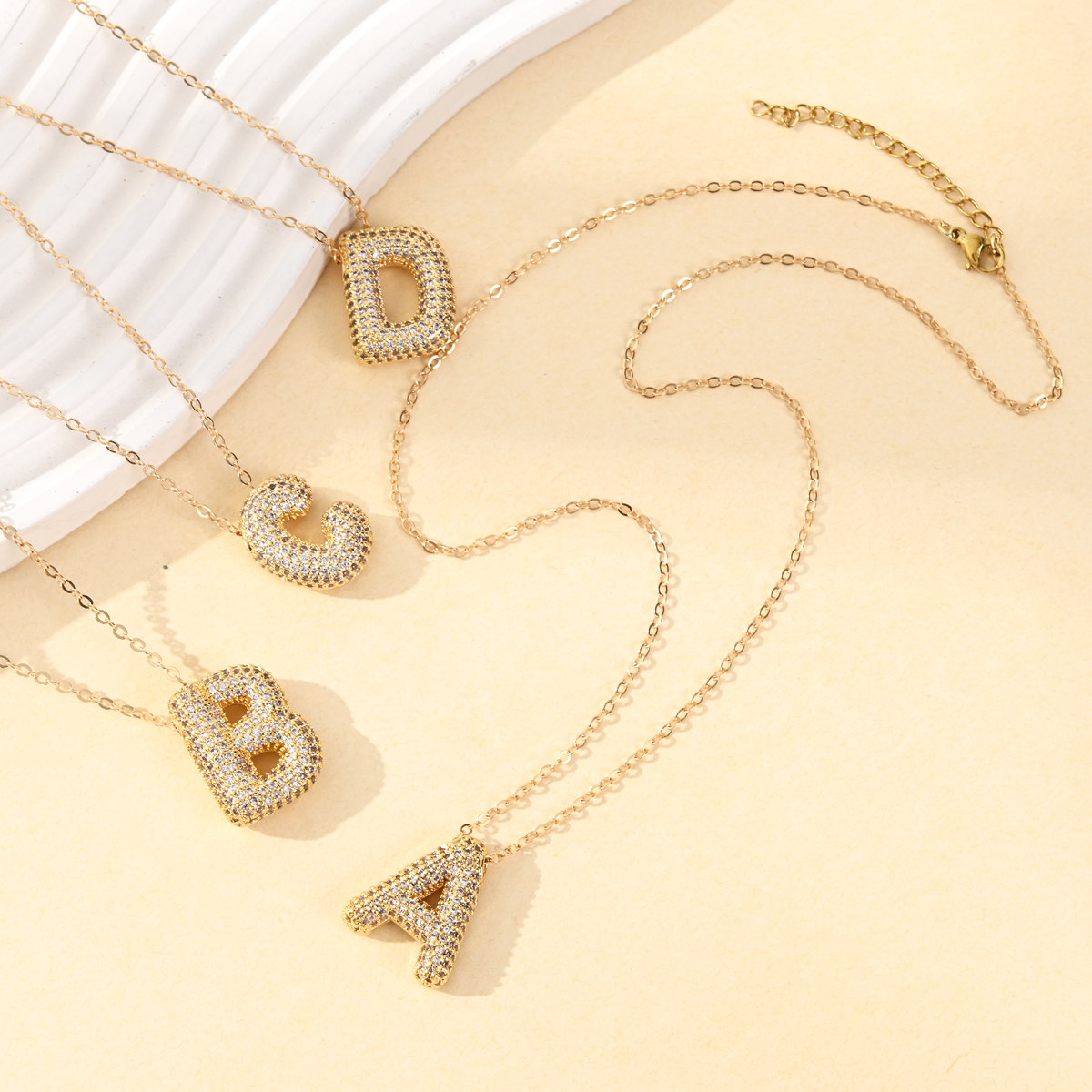 Simple and fashionable, light luxury, slightly inlaid zircon letter necklace pendant, copper 26-letter pendant collarbone chain accessory necklace Item Picture