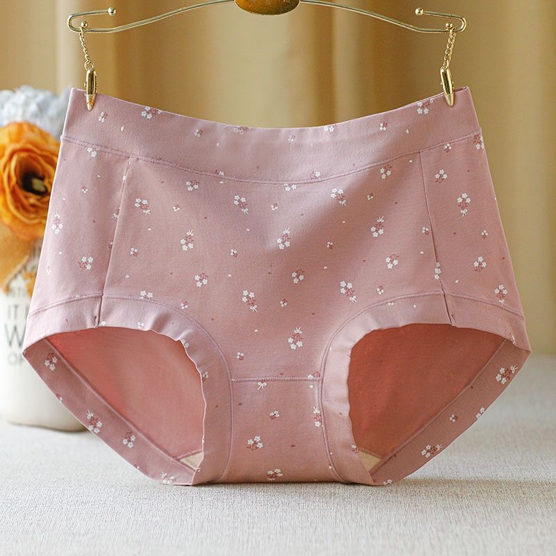 Lace sexy boxer shorts are a popular choice for women's underwear in foreign trade. They have a great fit effect