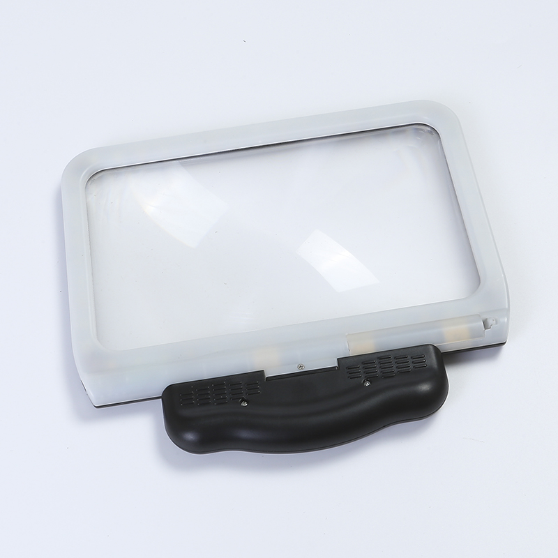 The new 48LED lamp replaces the old person's reading with cold and warm light. The handheld rectangular 185115 magnifying glass is black and gray details Picture