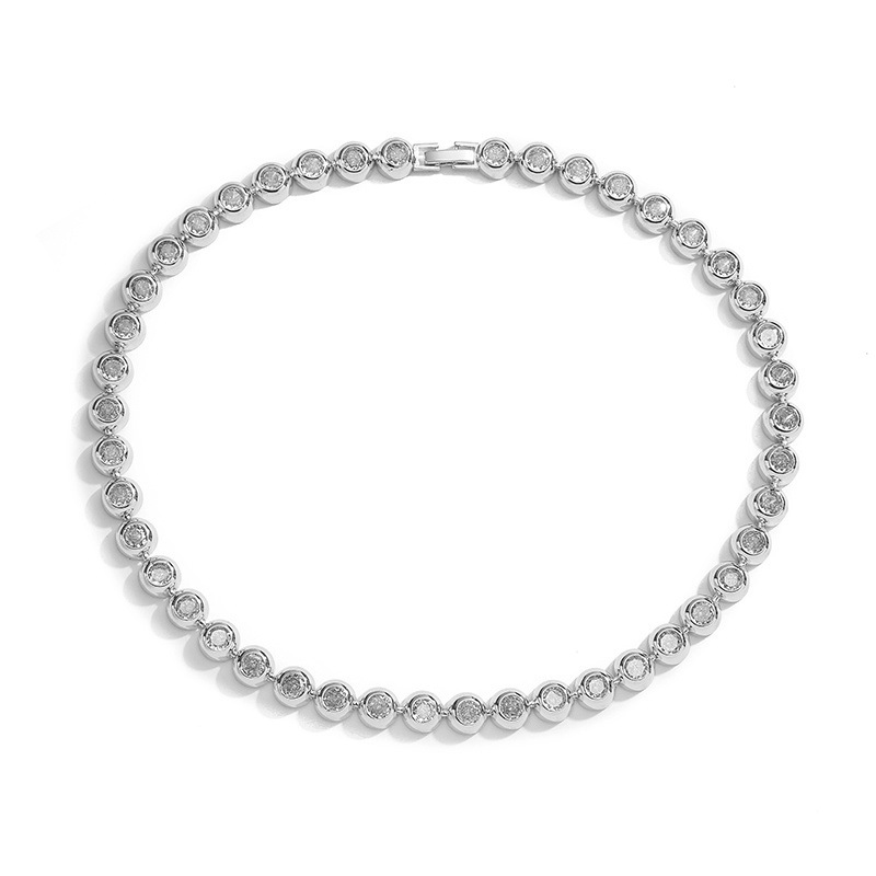 Minimalist and versatile copper-inlaid zirconium round bracelet necklace, personalized polka dot flat round bead jewelry set necklace Application Scenario