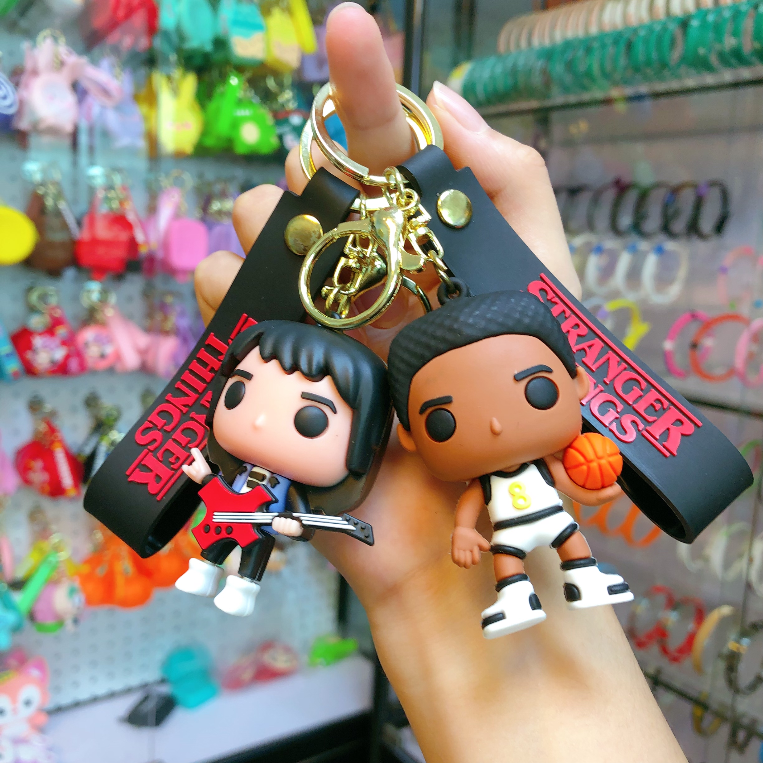 Stranger Things Keychain horror TV series same style blind box decoration creative key chain short hair Eleven Dustin Stranger Things Keychain Horror TV Series same style blind box decoration creative key chain short hair Ele Application Scenario