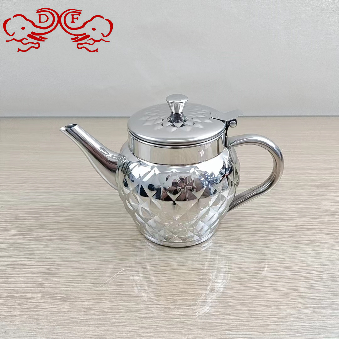 洗衣液壶/铝制品/盛水壶/铁锅/不锈钢加深加大汤勺白底实物图