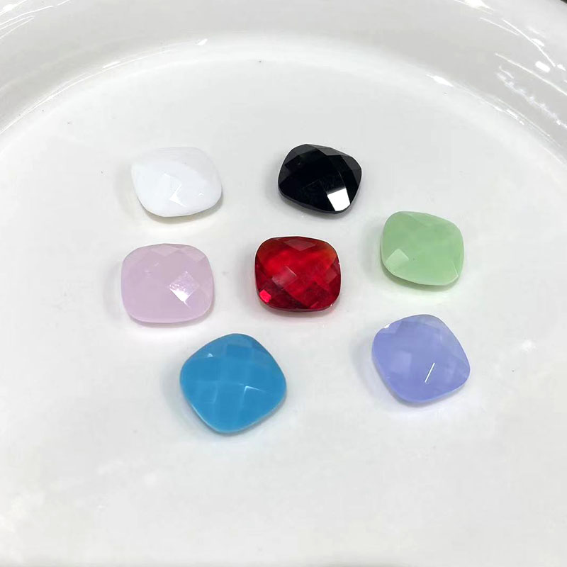 Fatty Square double turtle-faced glass, colored rare earth glass accessories can be made into necklaces, earrings and customized jewelry accessories Specification image