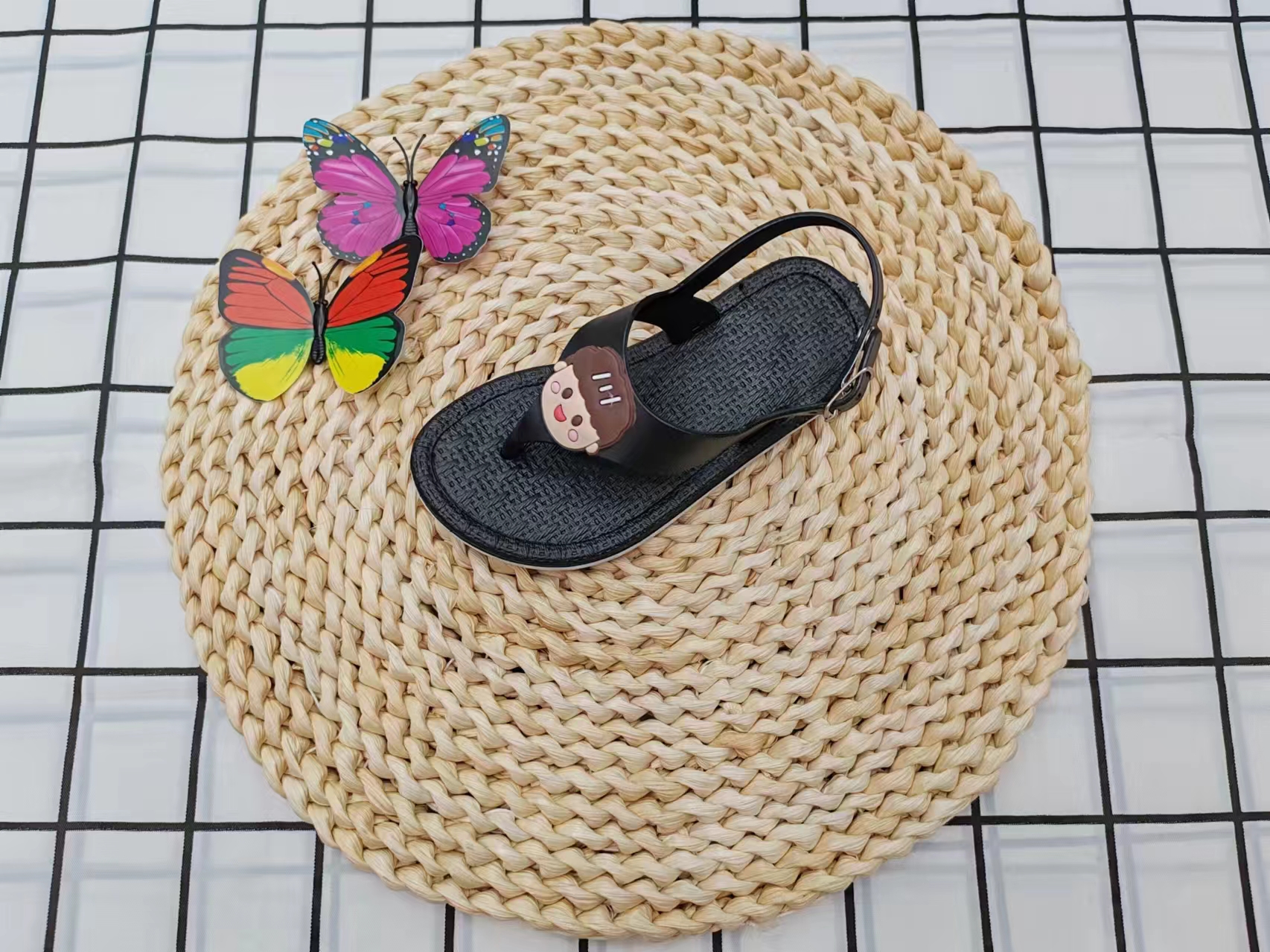 Summer cartoon cute children wear outer sandals details Picture