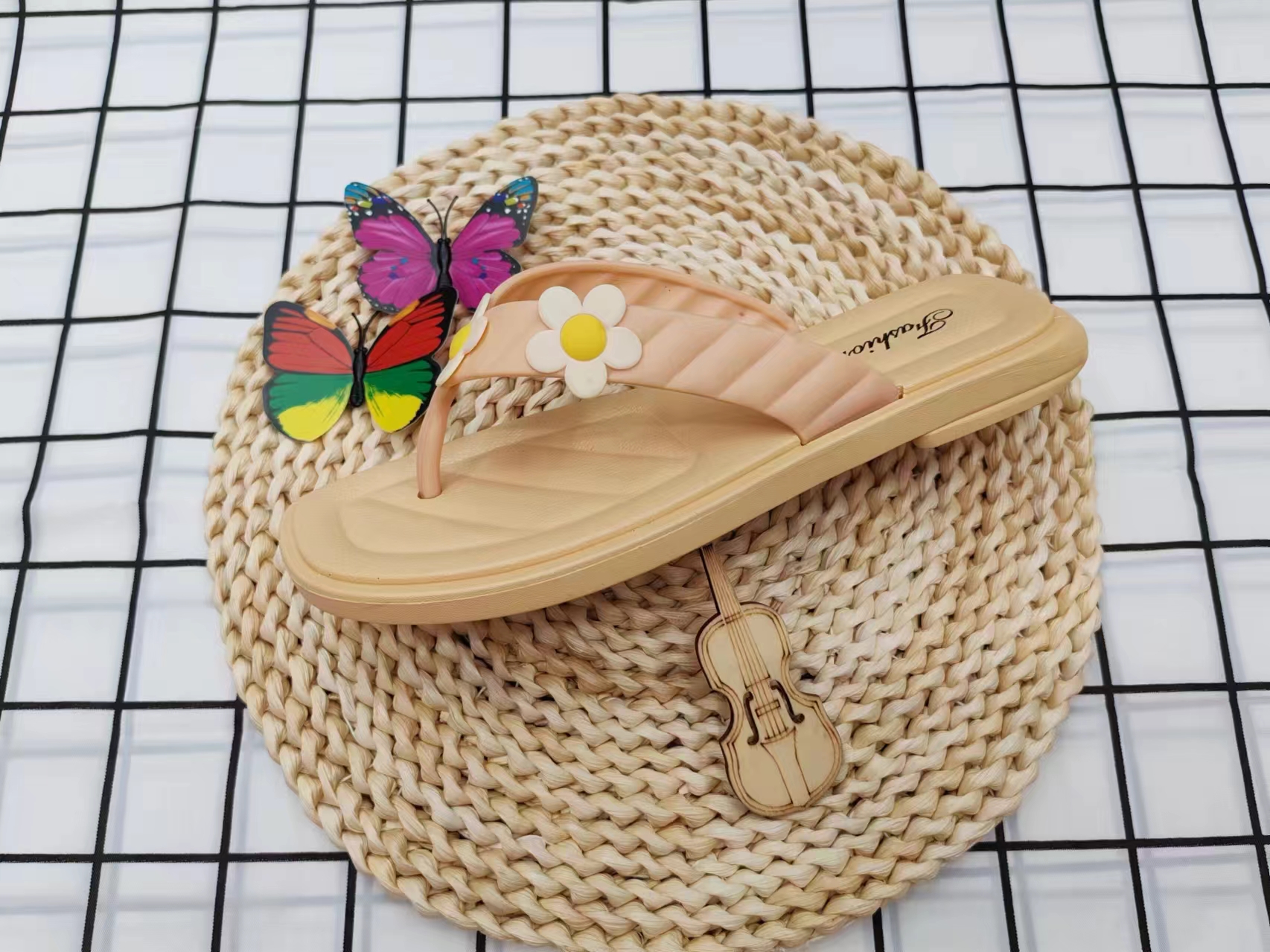 Moda de verano girasol clip fuera de los pies para usar zapatillas frescas Specification image
