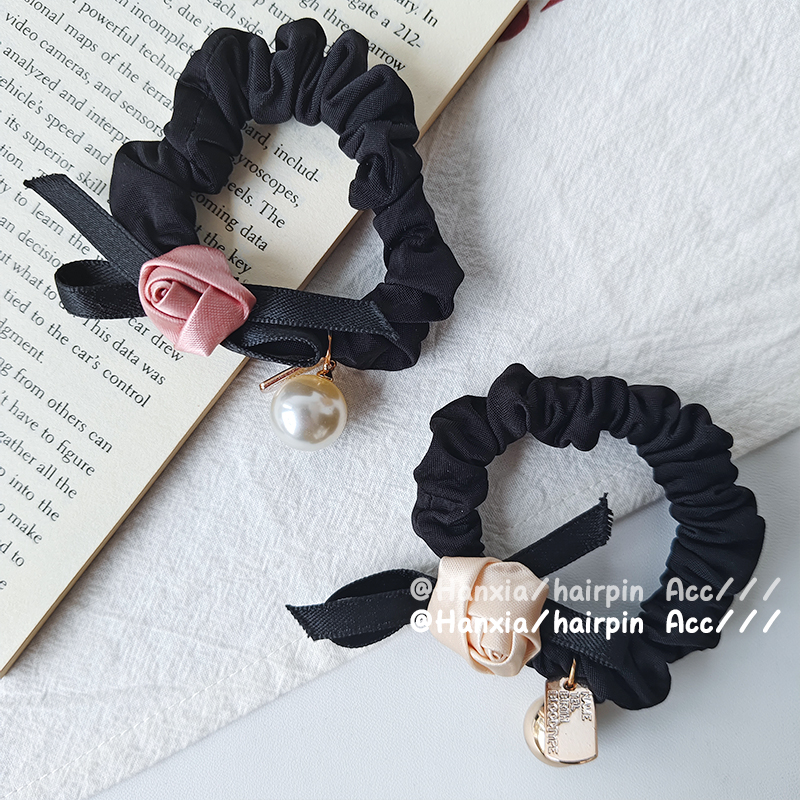2024 New three-dimensional rose small intestine hair band for women, retro and elegant pearl bow headband, leather band, super fairy-like hair accessory