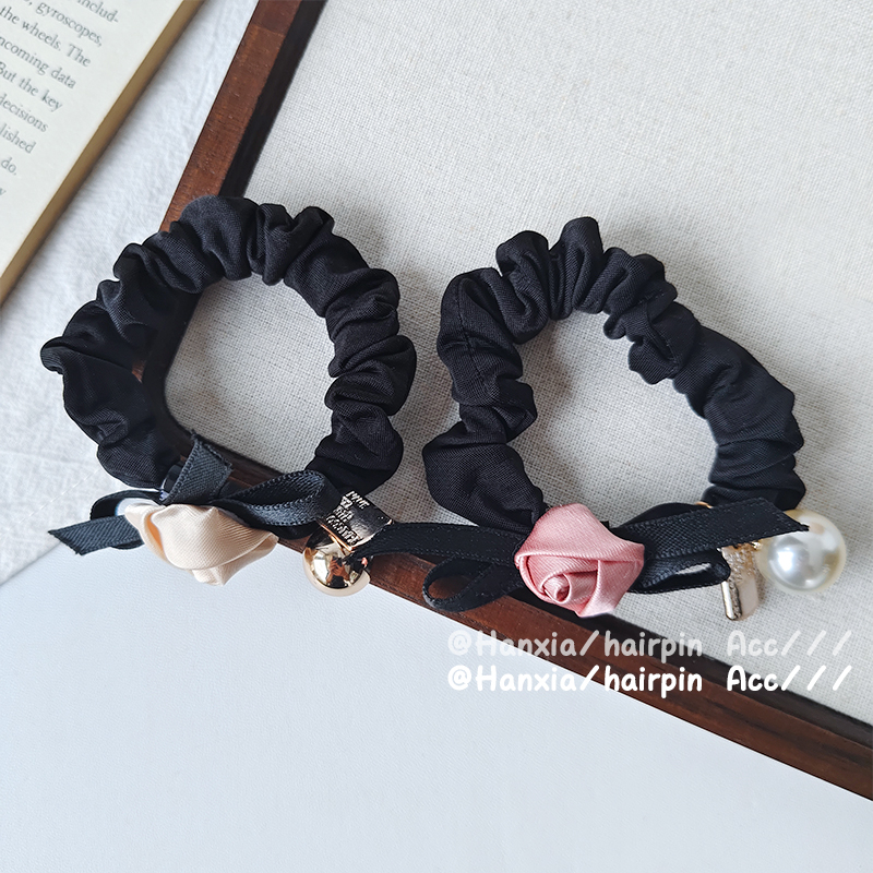2024 New three-dimensional rose small intestine hair band for women, retro and elegant pearl bow headband, leather band, super fairy-like hair accessory Specification image