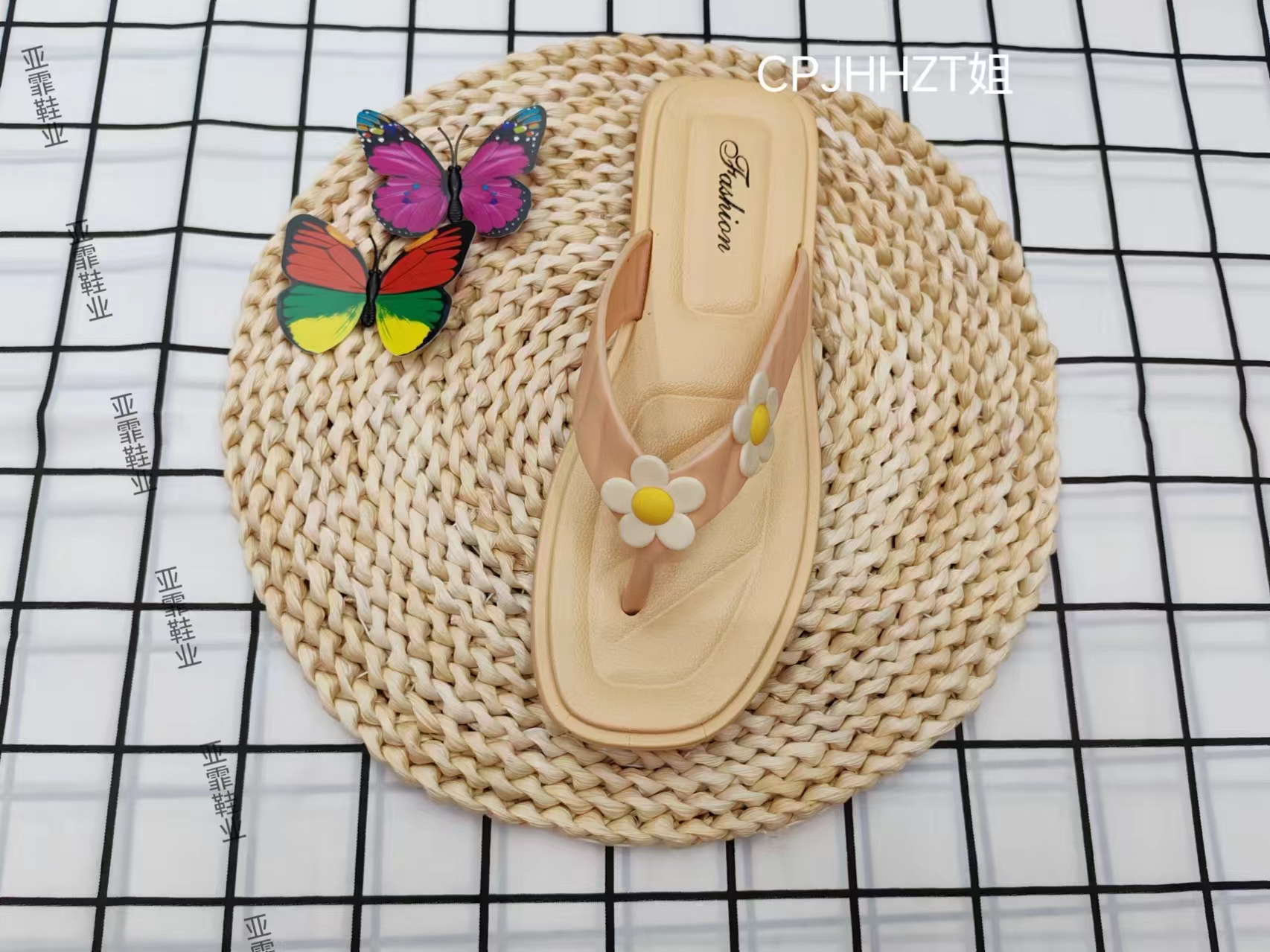 Moda de verano girasol clip fuera de los pies para usar zapatillas frescas