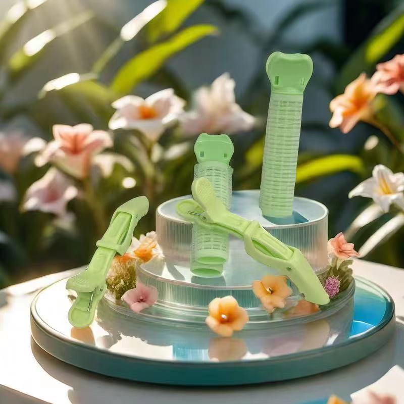 The essential beauty tool, the bangs volupting clip, can easily create romantic curly hair with just one click. The high top clip for hair fixation costs 26,400 yuan. Factory direct sales support oem and odm detail image 4