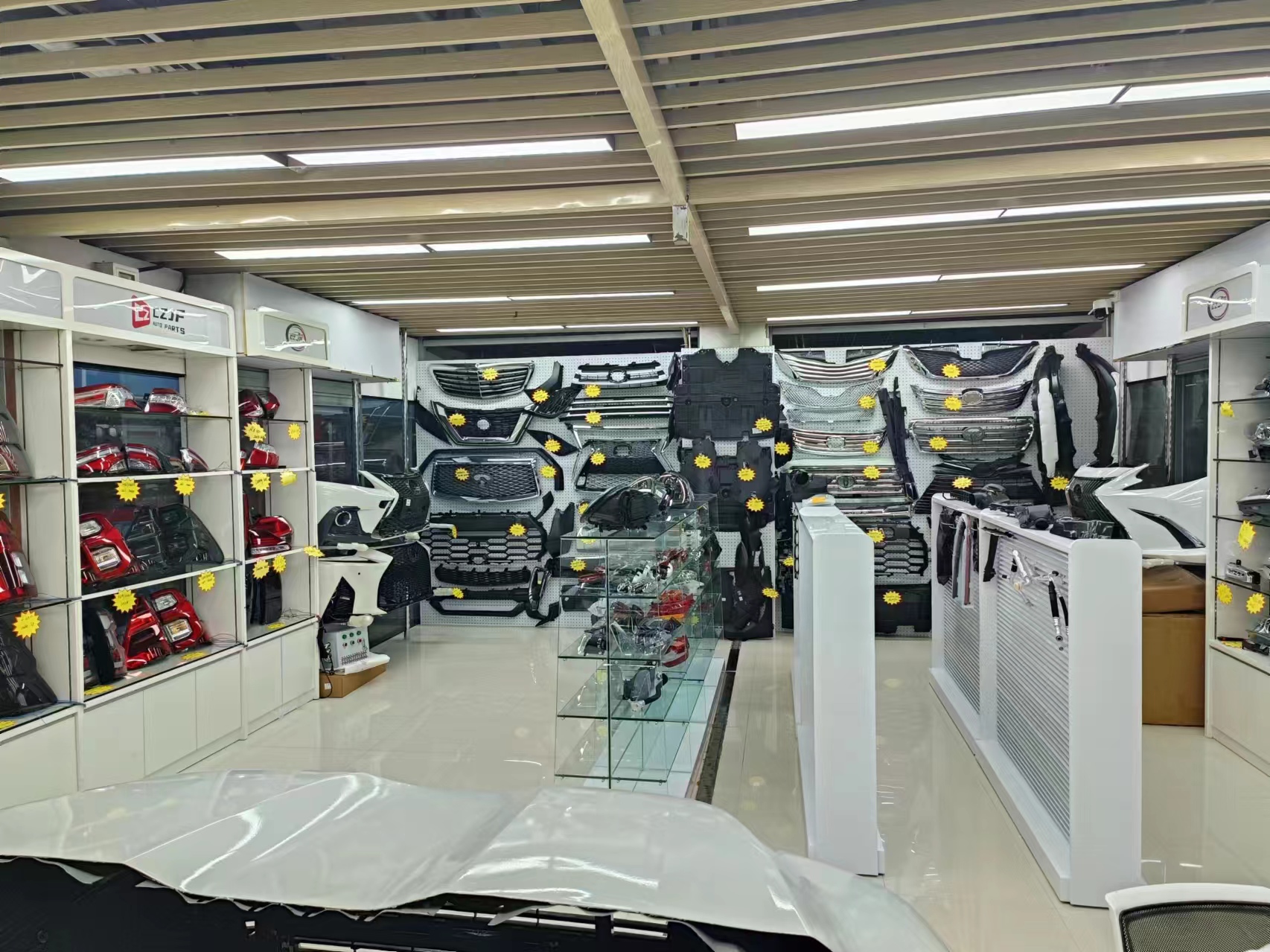 Yiwu chuanze auto parts co.,ltd describe pic - 1