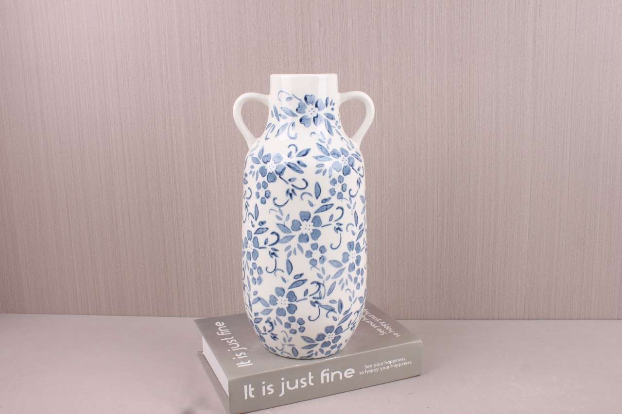 Blue and white porcelain vases for home decoration and home ornaments detail image 2