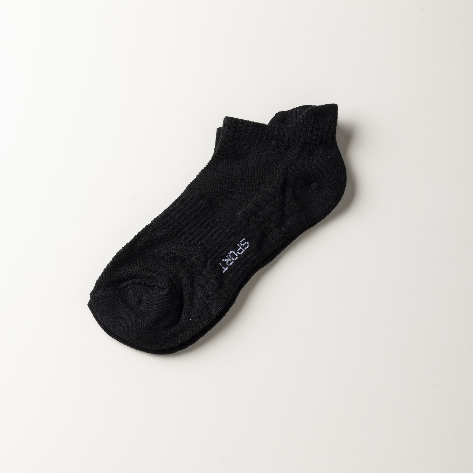 Men's and women's long, trendy, shallow heel reinforced cotton socks, men's casual spring and summer socks Application Scenario