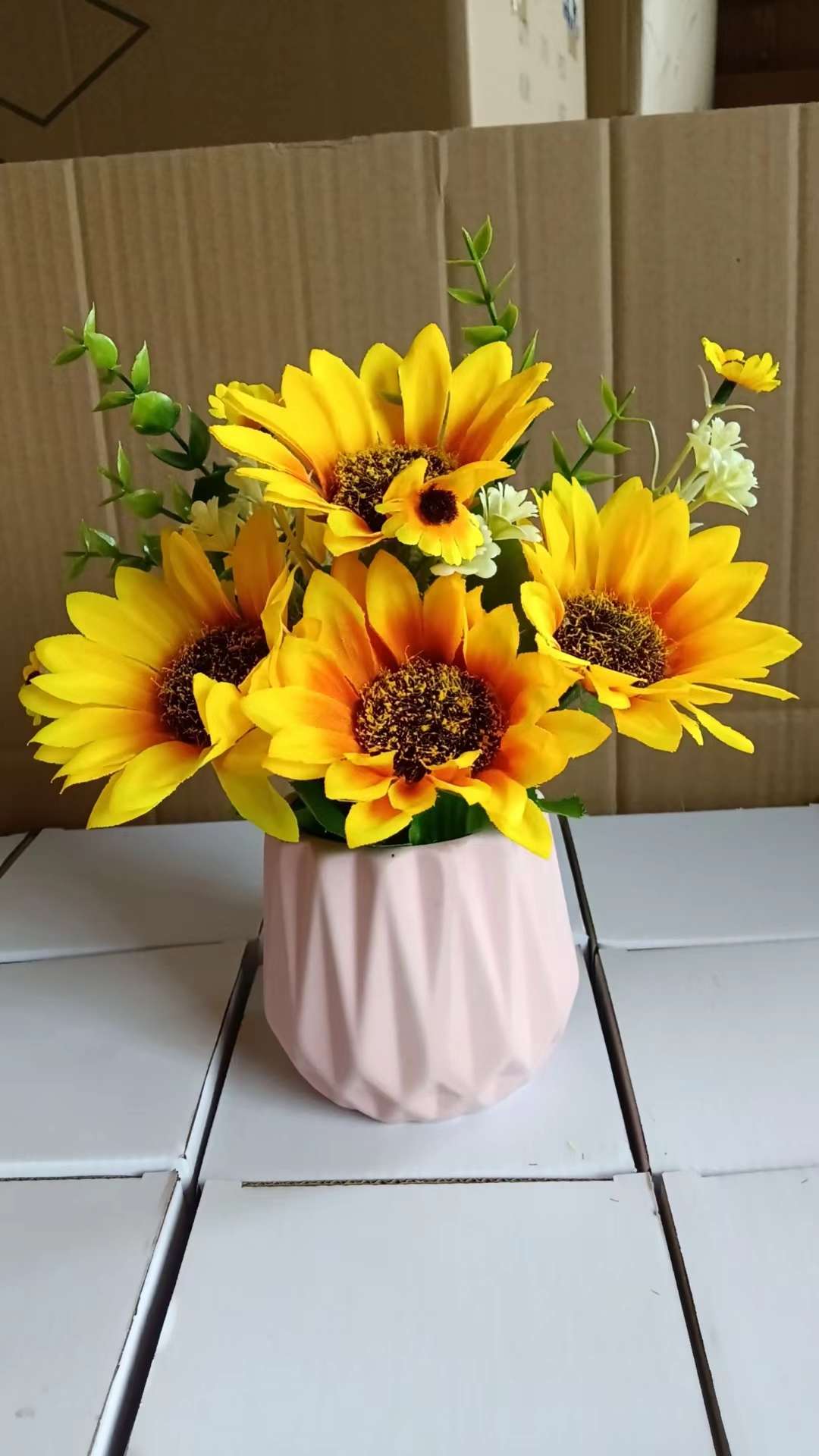 Simulación pequeñas flores adorables cerámicas coloreadas conjunto de lavabo con lavabo decoración interior girasol girasol flores de seda jarrón de seda detail image 2