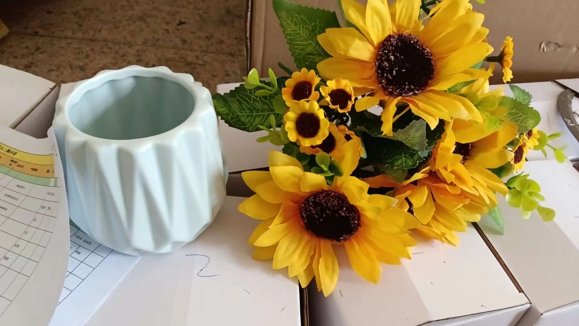 Simulación pequeñas flores adorables cerámicas coloreadas conjunto de lavabo con lavabo decoración interior girasol girasol flores de seda jarrón de seda detail image 4