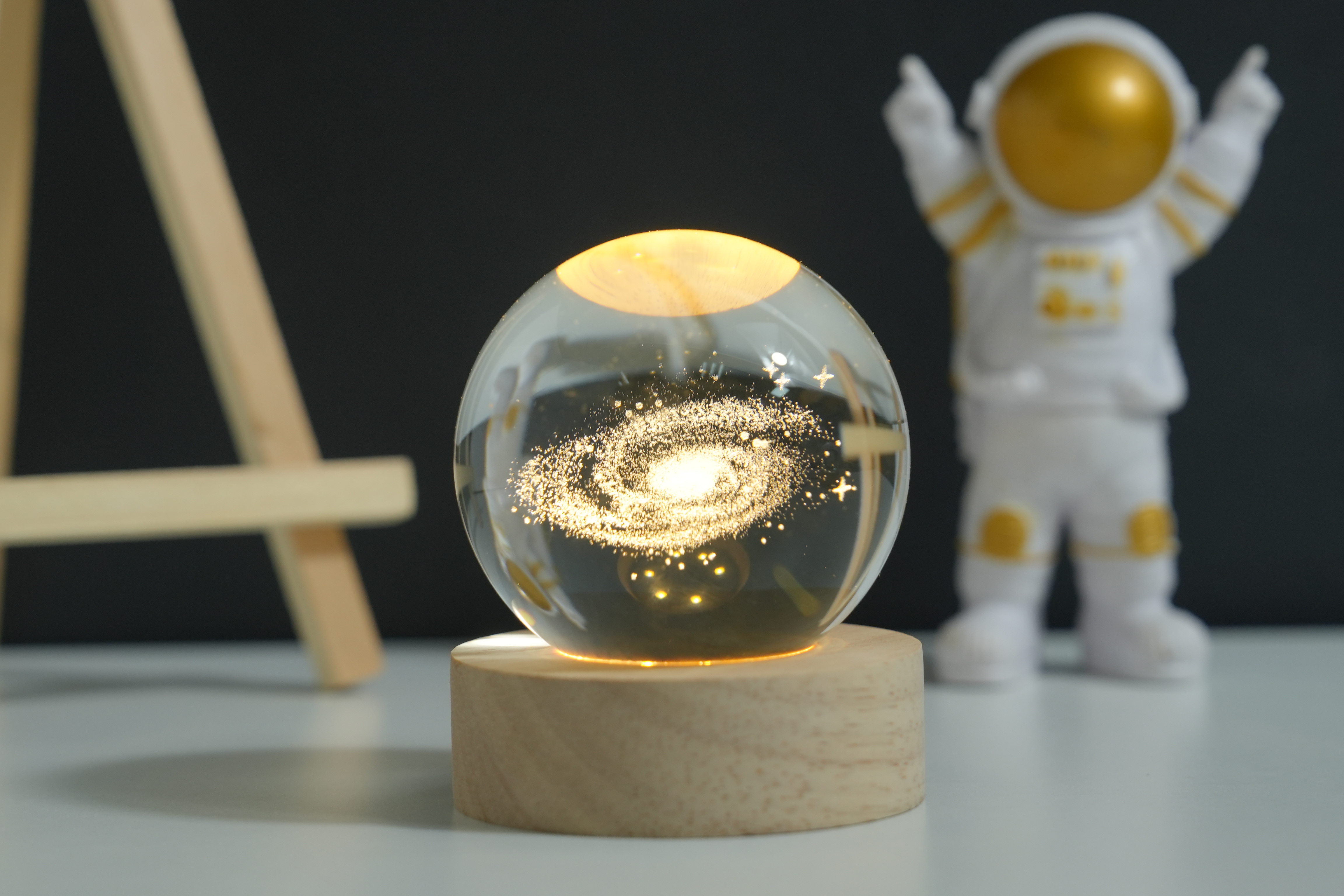 Crystal lamp