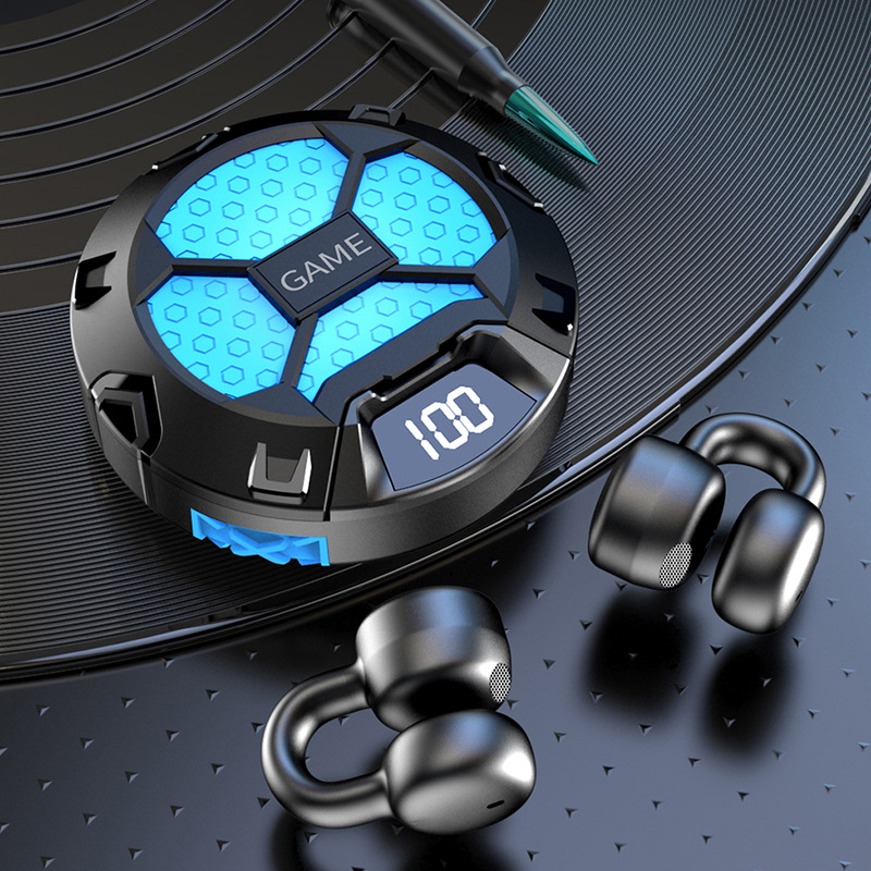 The in-ear wireless Bluetooth headphones display multiple screens of deep bass on the ear bands Application Scenario