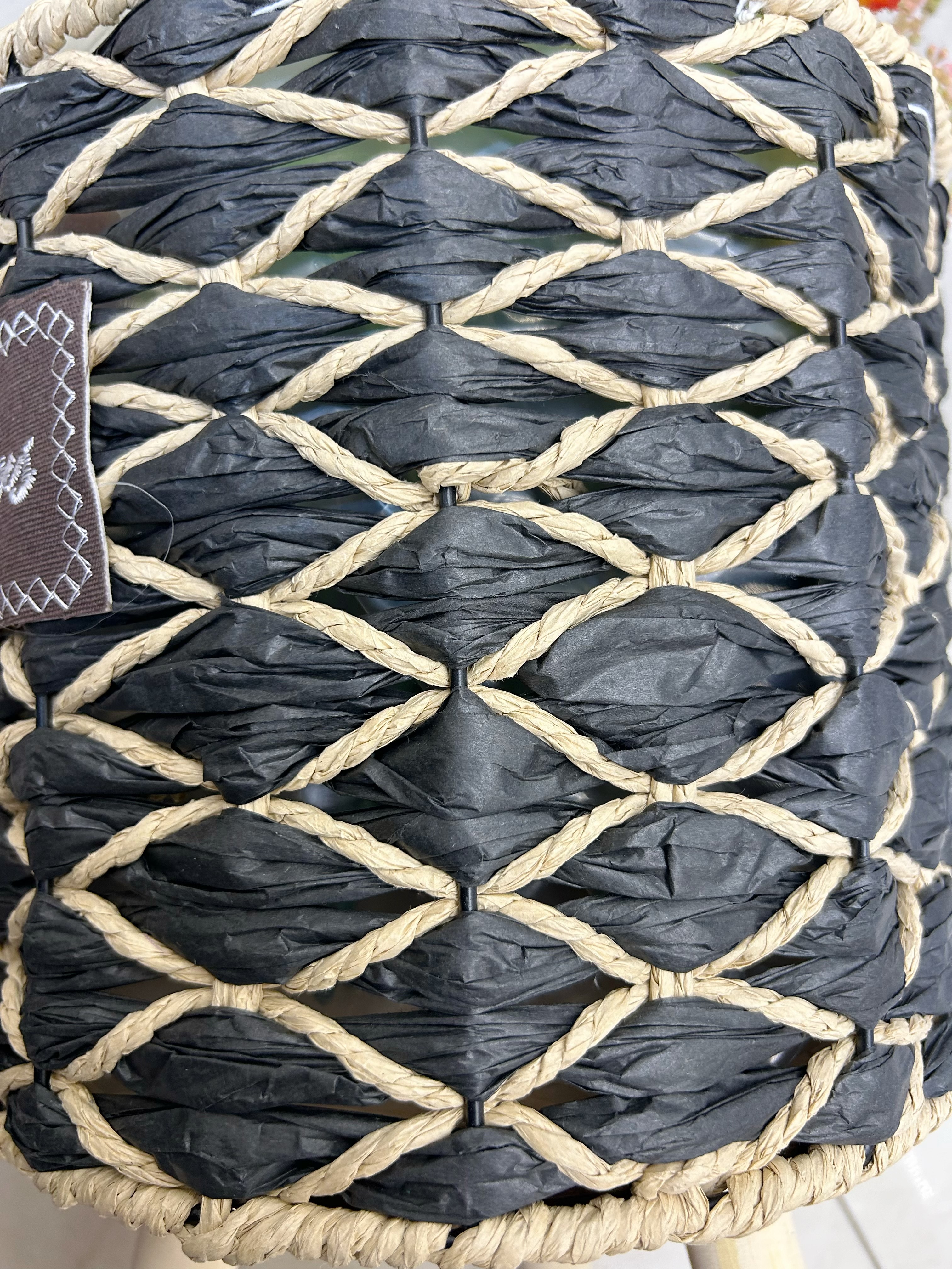 Nordic-style creative handcrafted flower baskets, wooden legs, high flower stands, floor-standing indoor decorations, green ivy flower POTS and flower ornaments Specification image