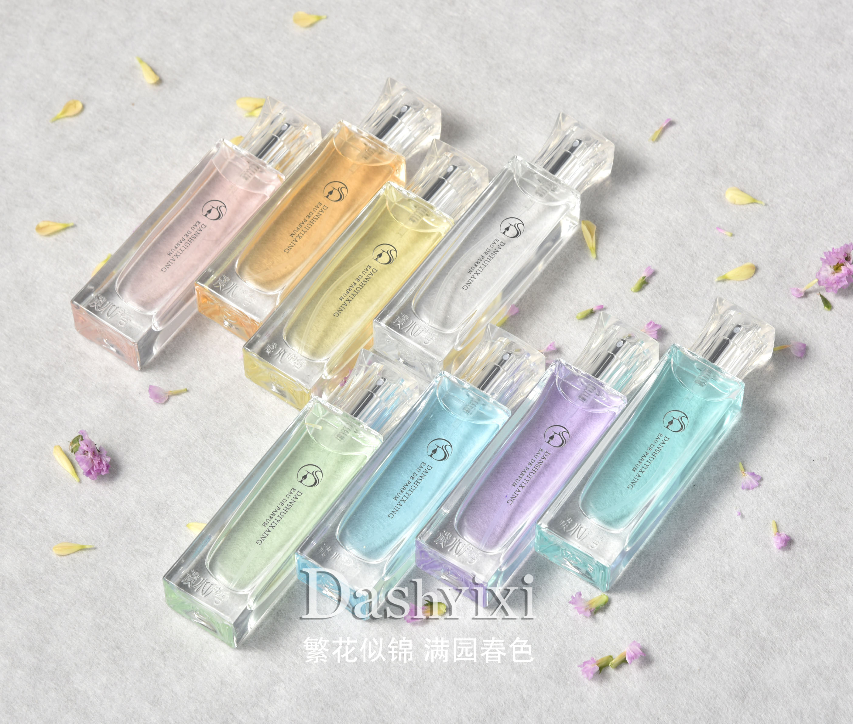 淡水伊香罗曼蒂克香水（48支平均混装送展架）产品图