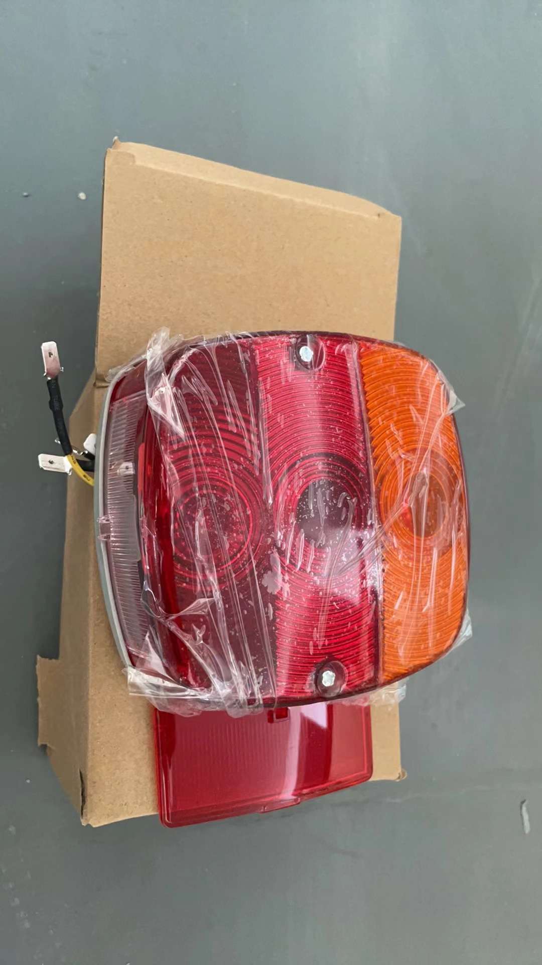 Agricultural machinery parts are suitable for NEW HOLLAND car taillights 2SE002578-701
