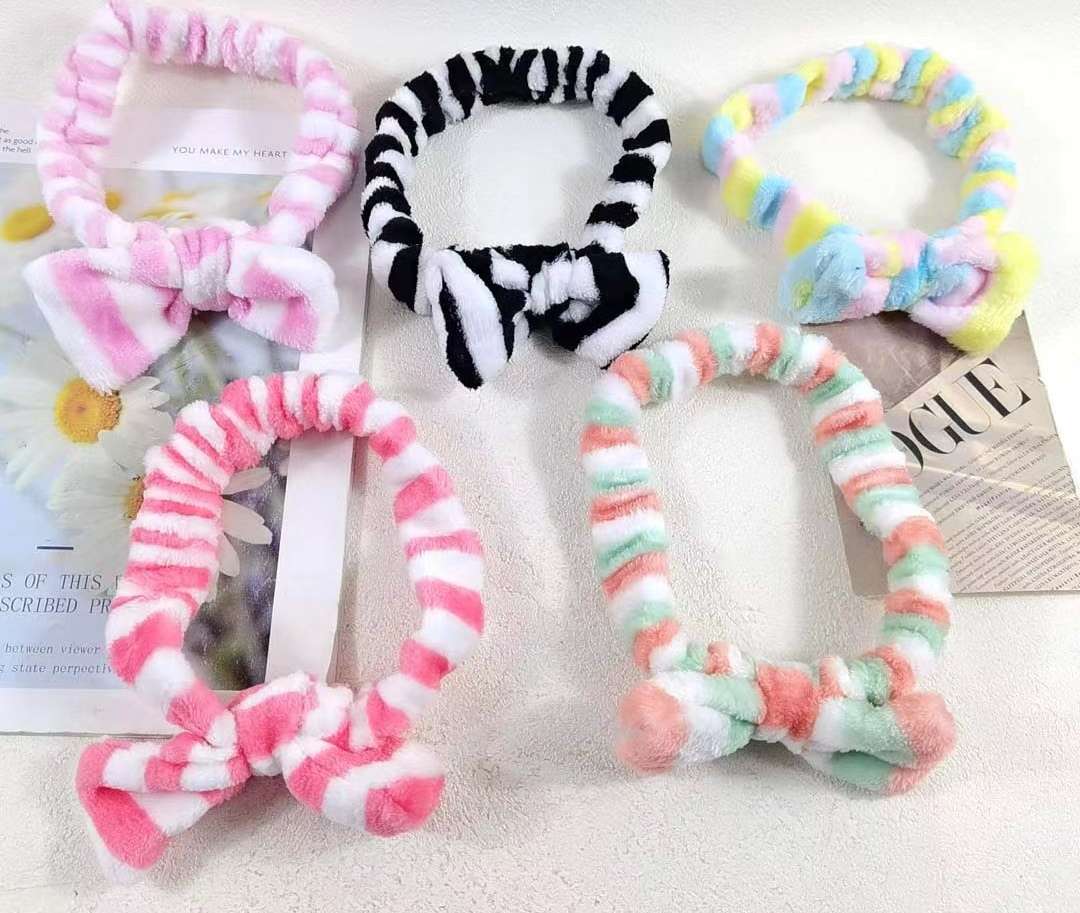 Striped velvet bow tie BI