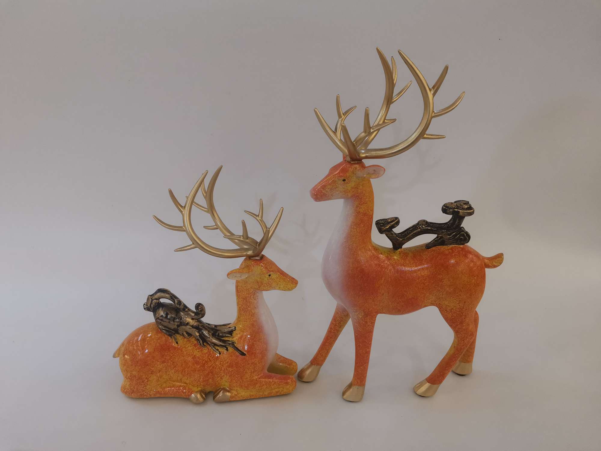 Resin deer couple decorative handicrafts for gifts 02965