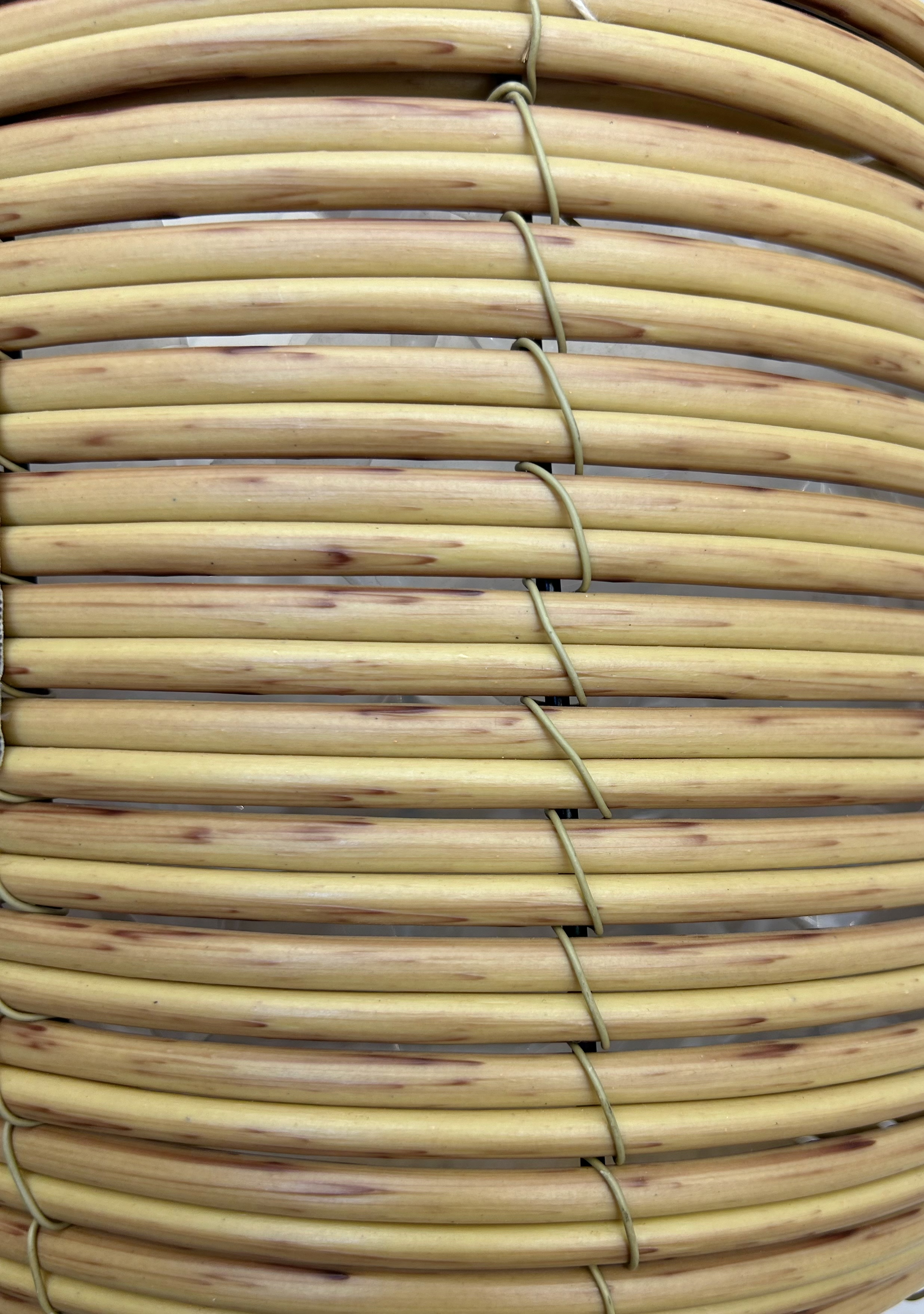 Nordic-style creative handcrafted flower baskets, wooden legs, high flower stands, floor-standing indoor green ivy flowerpots, garden potted plants, wooden legs Application Scenario