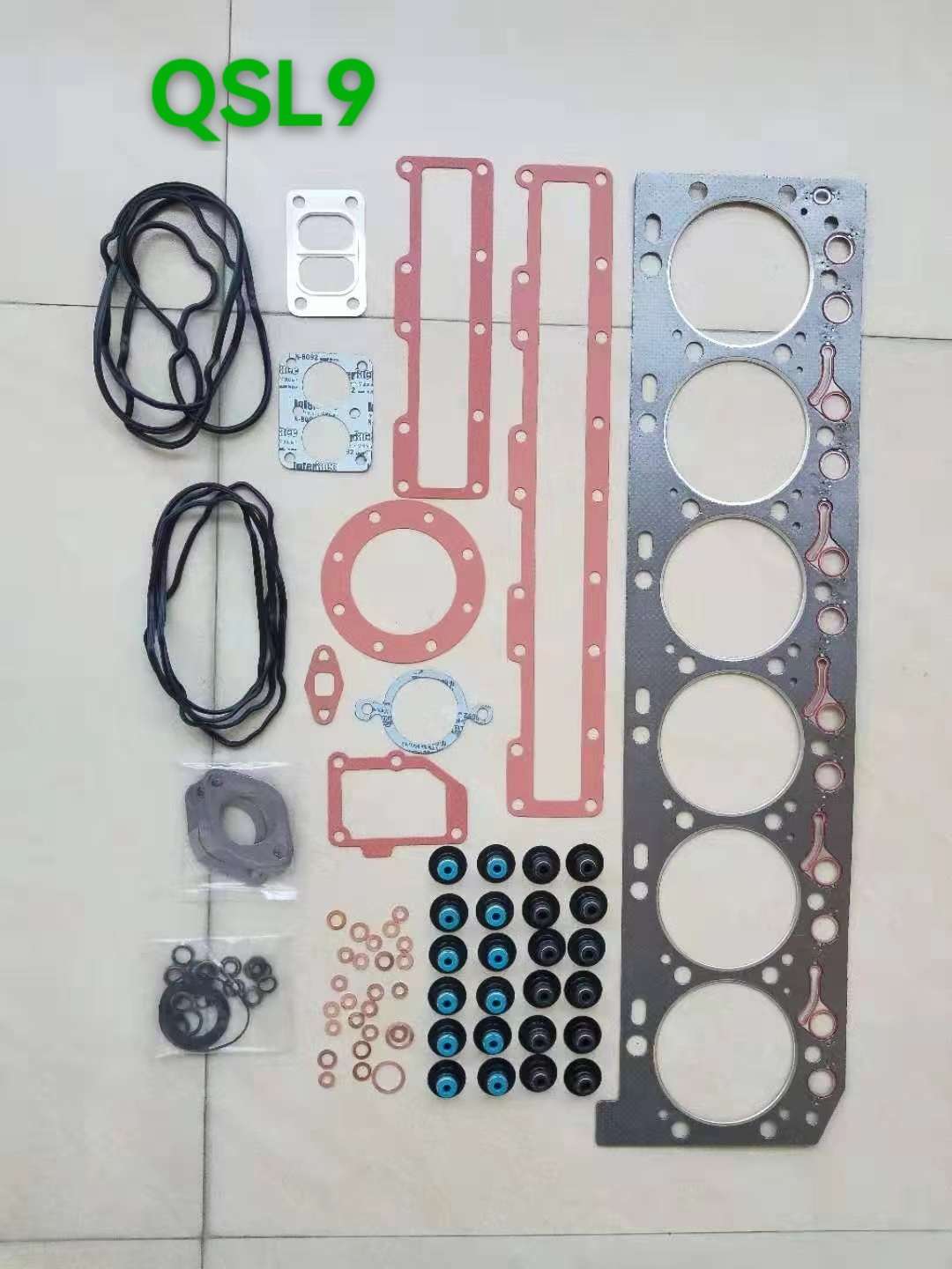تنطبق قطع غيار الشاحنات على مجموعات الصيانة الرئيسية على محرك Cummins Konmings QSL9. details Picture