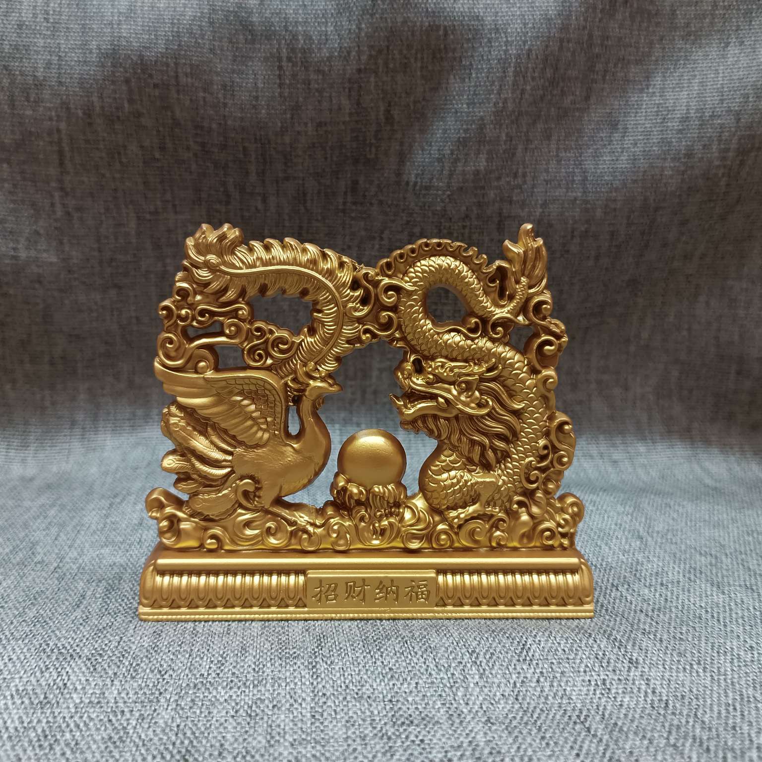 Dragon and Phoenix presenting auspiciousness, sand gold handicrafts, Chinese wedding gifts, dragon and Phoenix playing with pearls, home decorations, creative gifts for living rooms and bedrooms, anniversary gifts, excellent gift-giving items, fine bedside pets, wedding gifts, produced by Zhenglin Craft details Picture