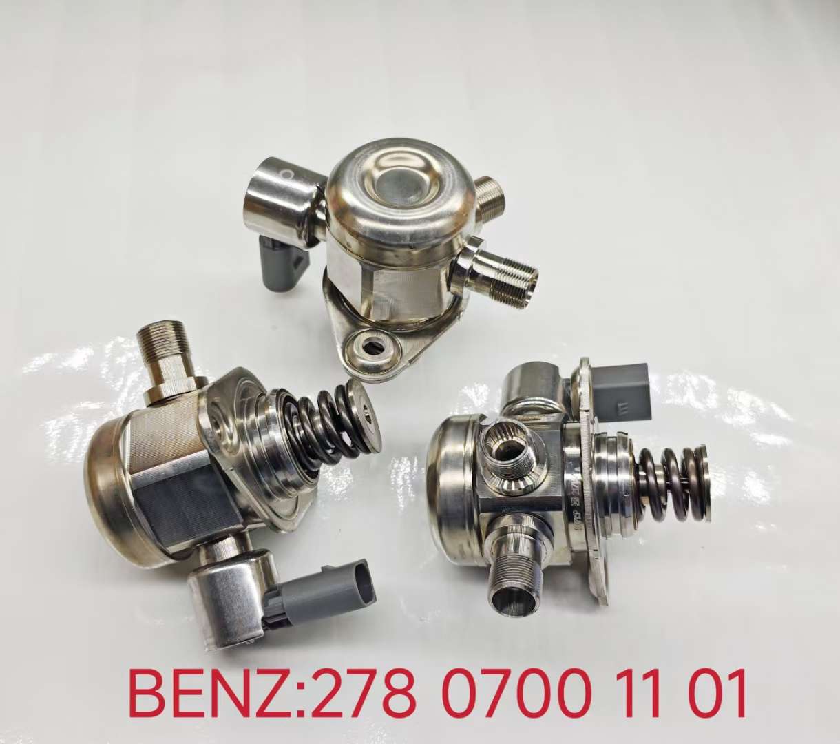 The automotive parts are suitable for the high-pressure oil pump A2740700401 of the Mercedes-Benz M274 engine Specification image