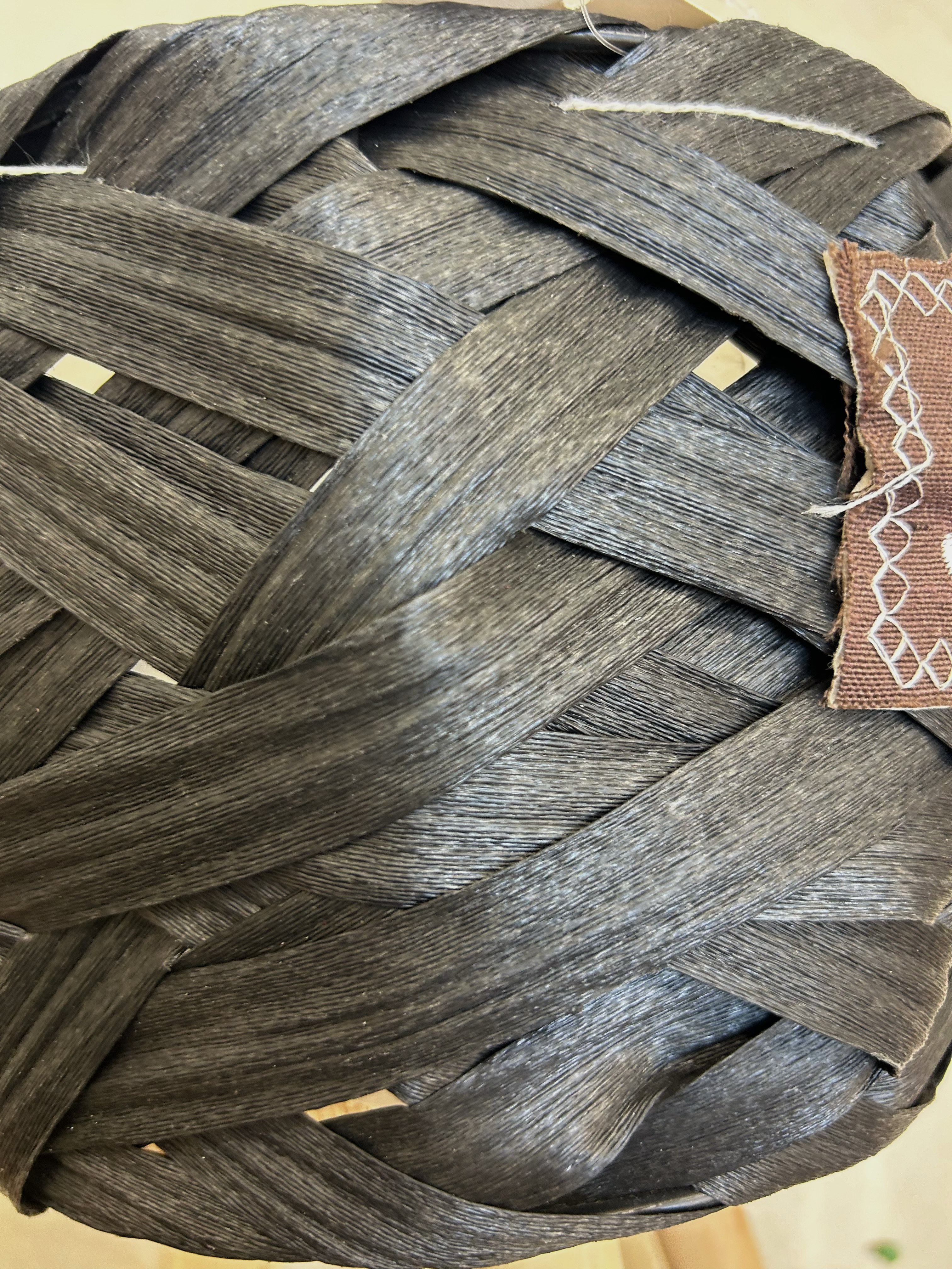 Nordic-style creative handcrafted flower baskets, wooden legs, high flower stands, floor-standing indoor green plant gardens, flower art potted plants Specification image