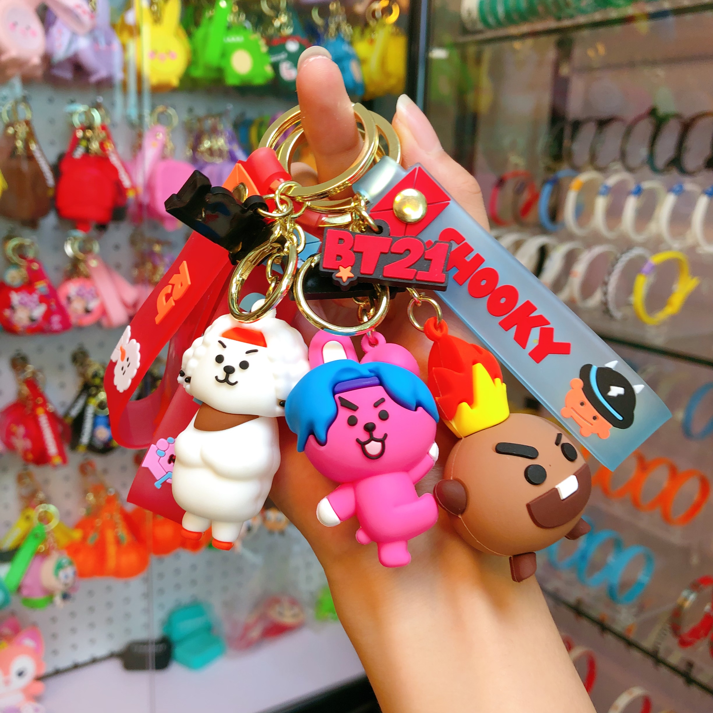 BT21 BTS keychain couple Schoolbag pendant bag, car key chain claw machine gift BT21 BTS keychain couple schoolbag pendant bag, car key chain claw machine details Picture