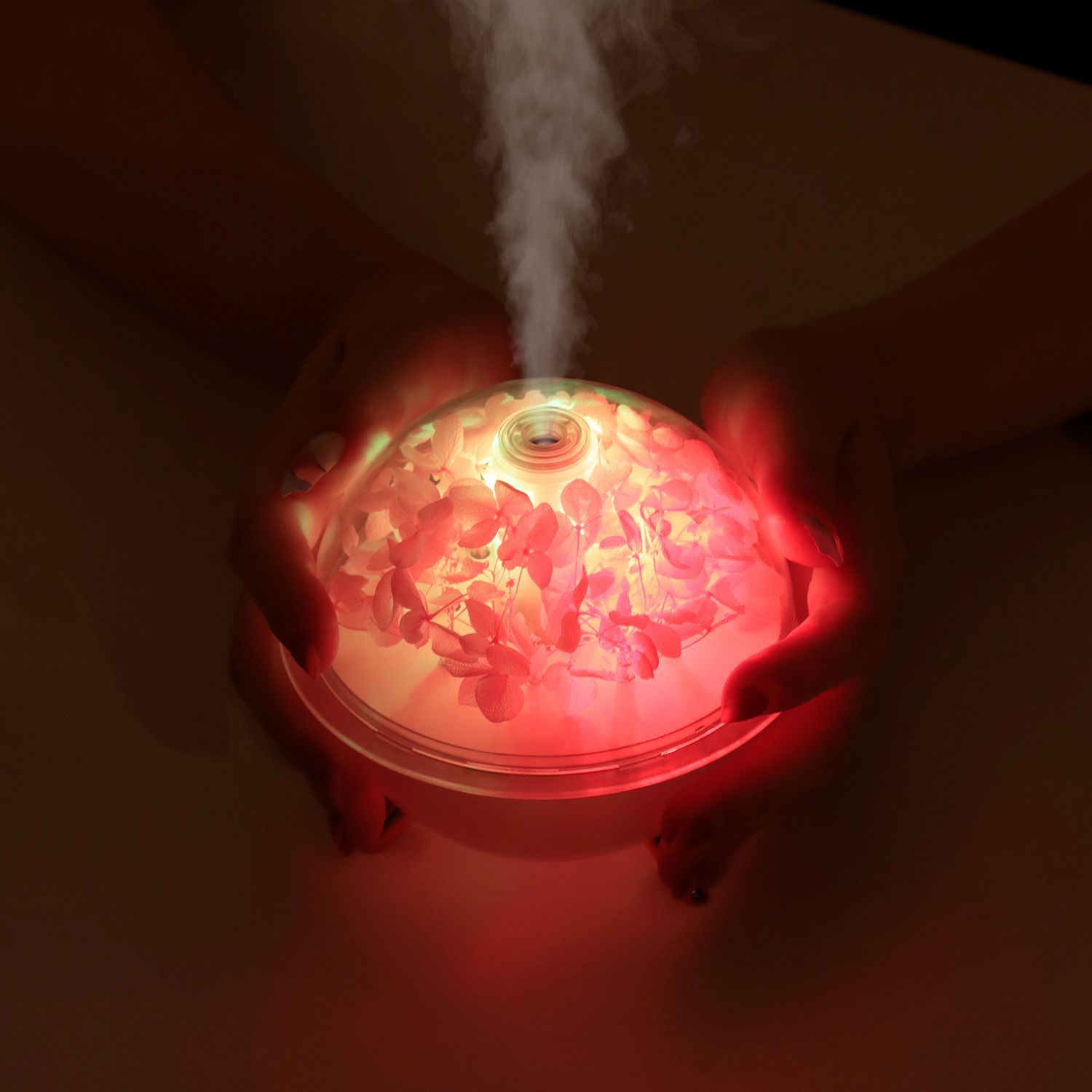 Eternal flower humidifier USB Home and office ambient light Water Replenishment Micro-landscape Aromatherapy humidifier Application Scenario